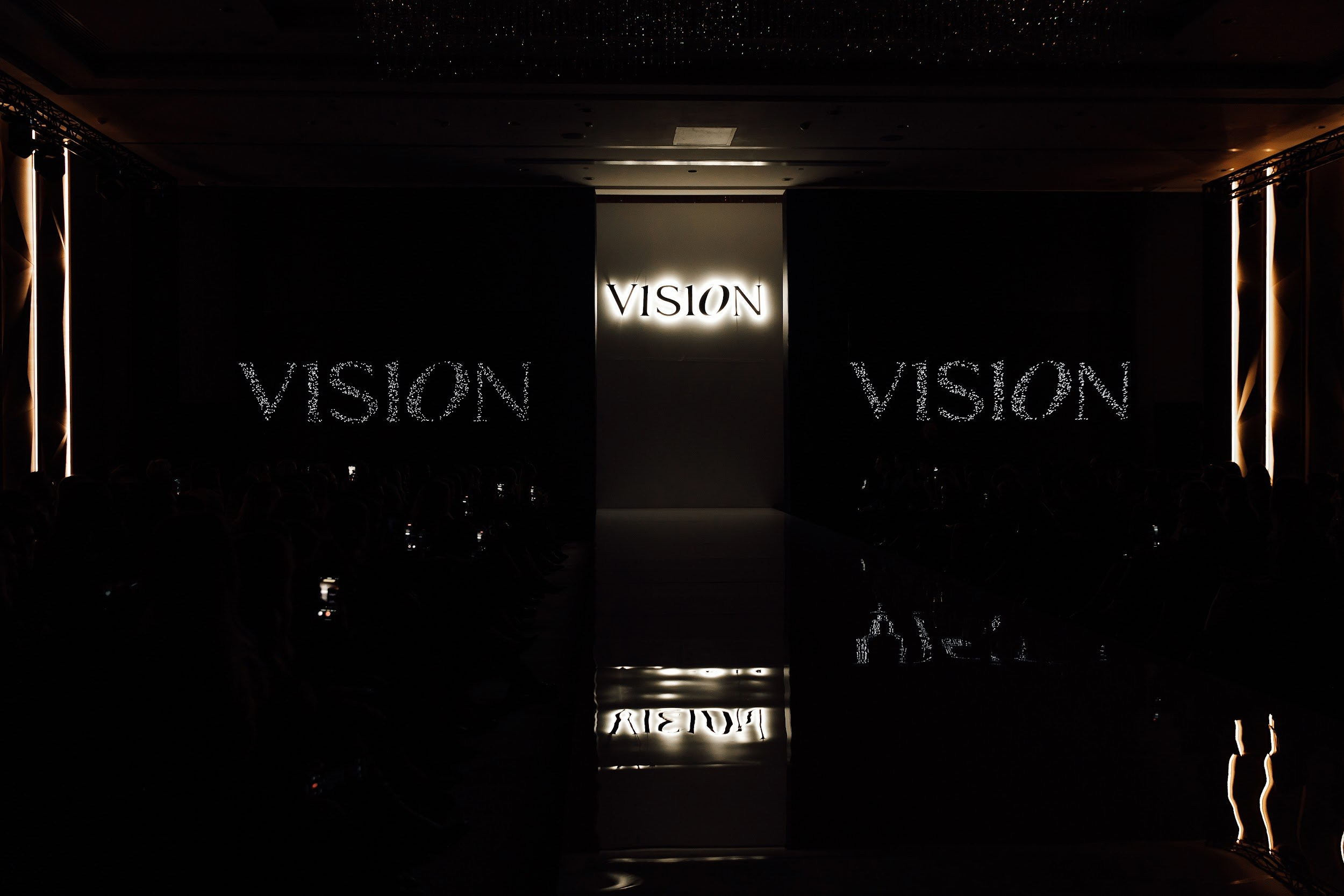 VISION. Любовь Чуляева — свадебный фотограф в Москве и Европе