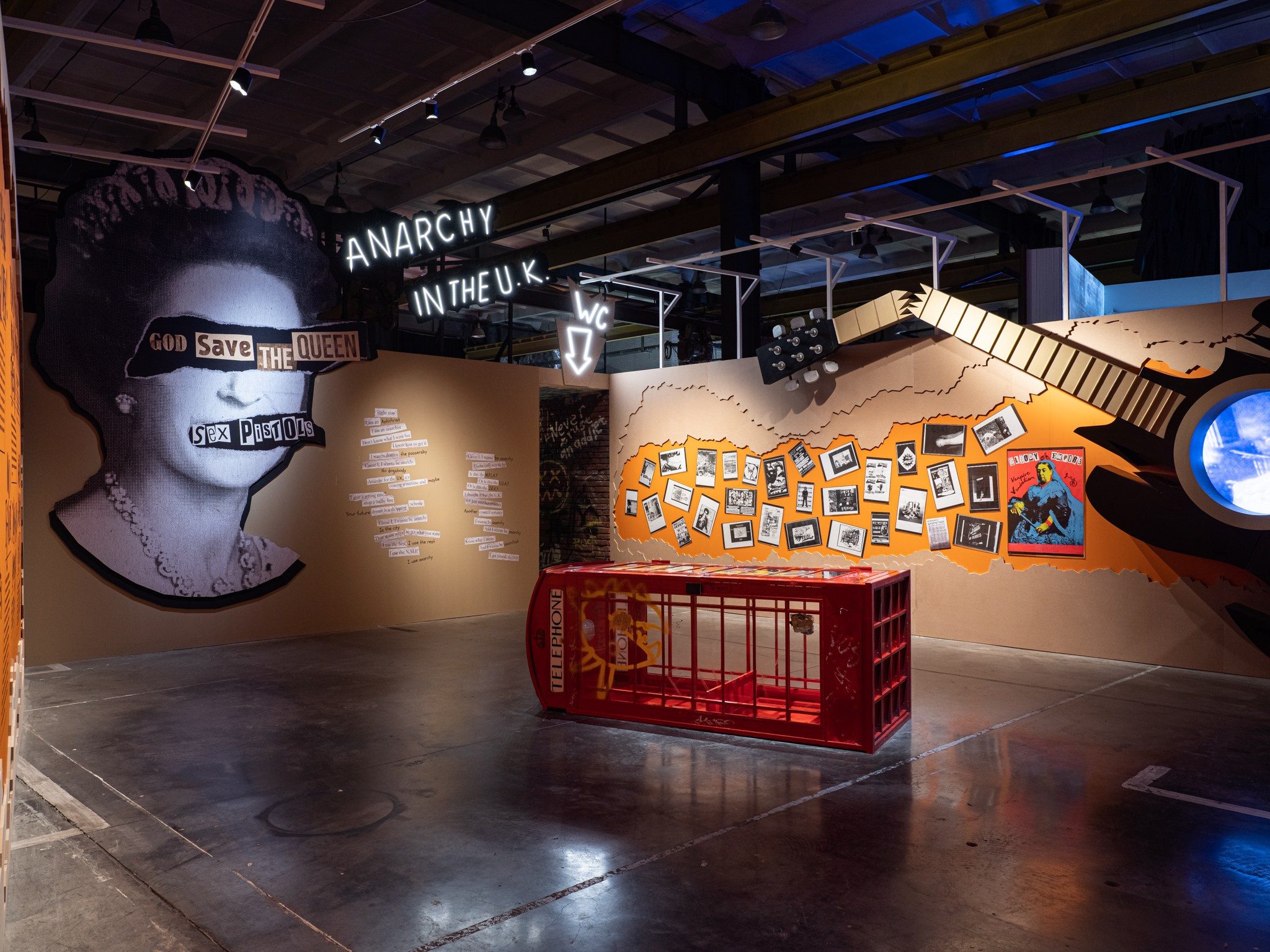 Выставка «Панк-культура. Король и Шут» Севкабельпорт (СПБ) Planet9 Плюс Судия 2024. Фотограф Василий Буланов