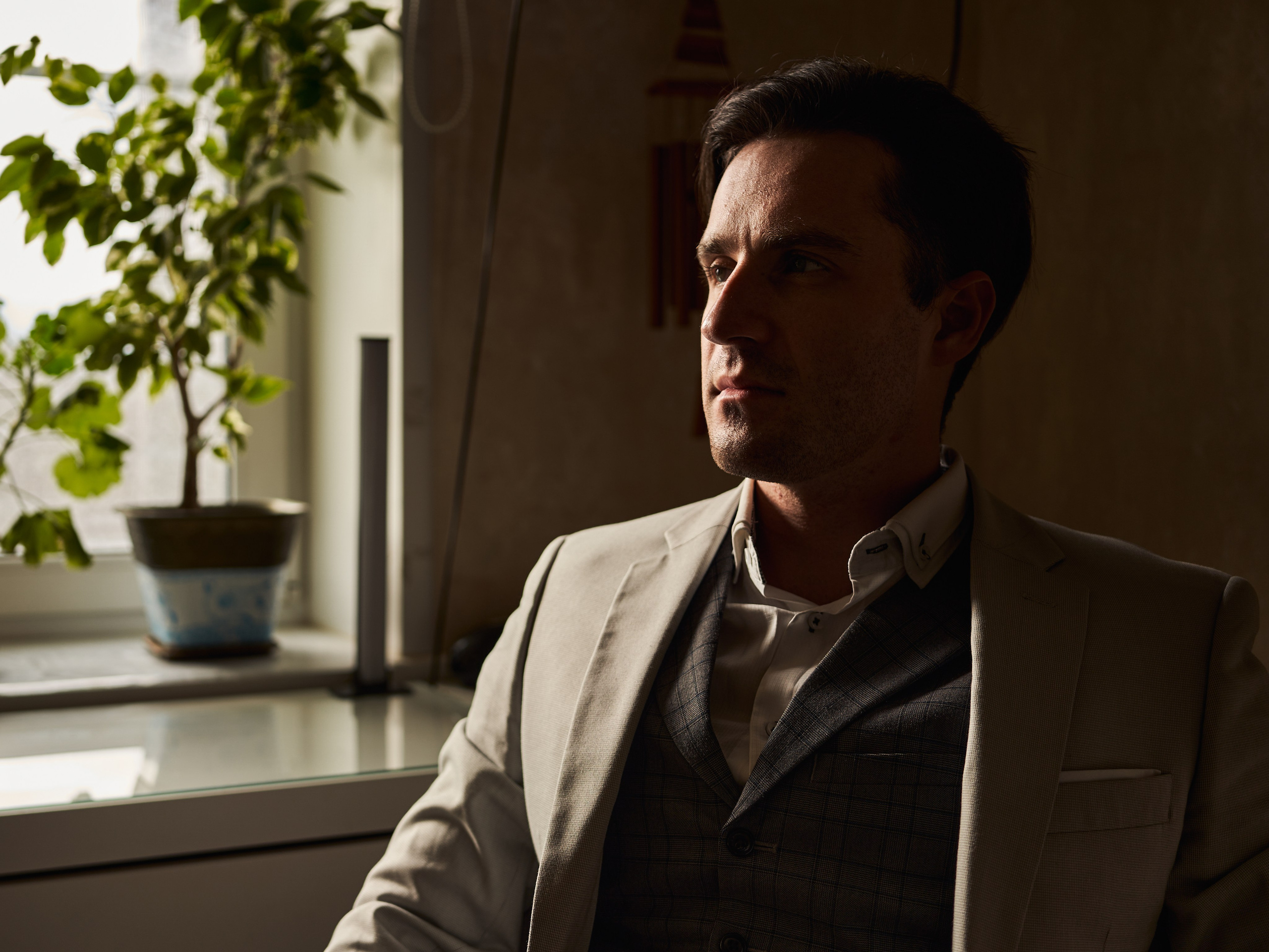 Михаил: имиджевая съёмка в квартире. Фотограф в Москве Анастасия Баева