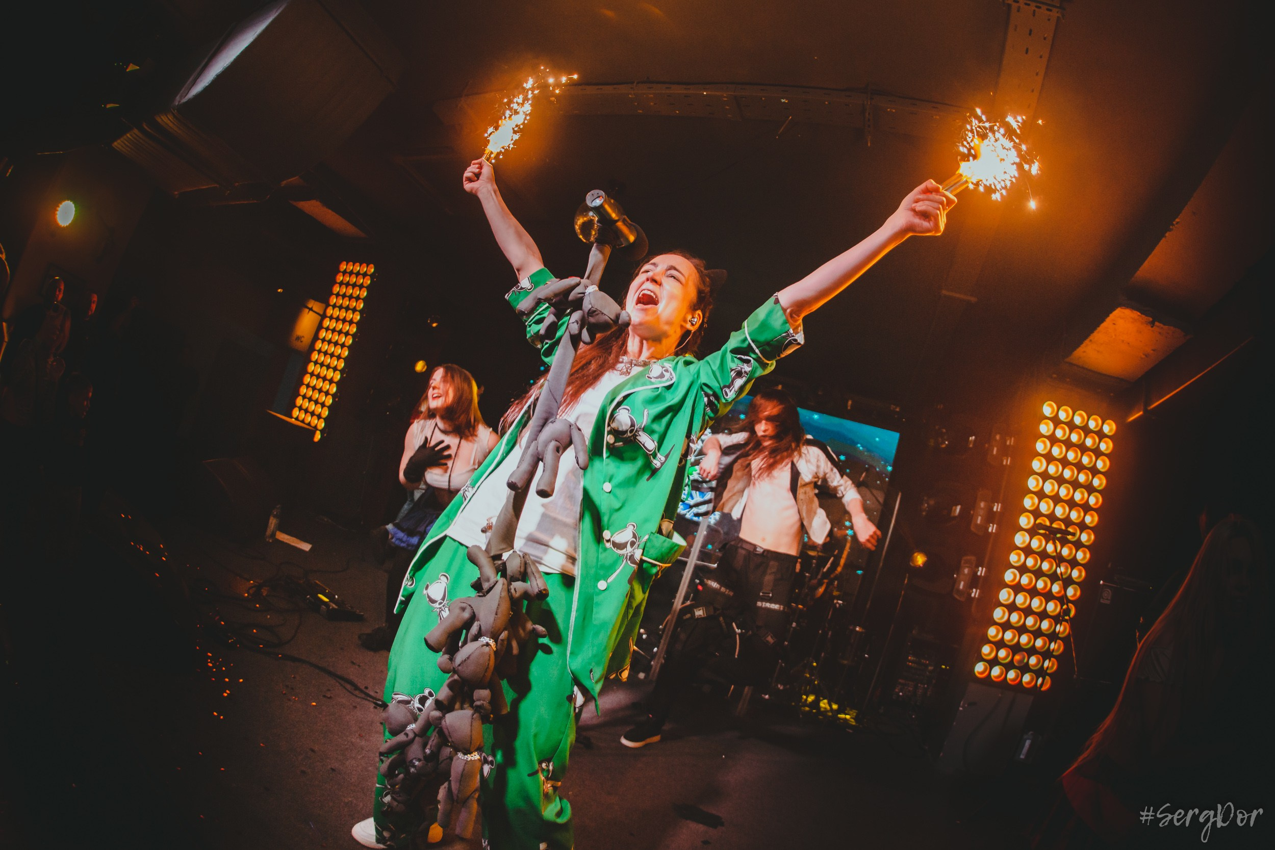 Дайте два, Мумий Тролль бар, Москва, Д2, МТ, День рождения группы, Юбилей, Люся Махова, презентация альбома, Простые радости в краю беспечных зомби, 26.11.2023, SergDor, 26 ноября 2023 года, #SergDor