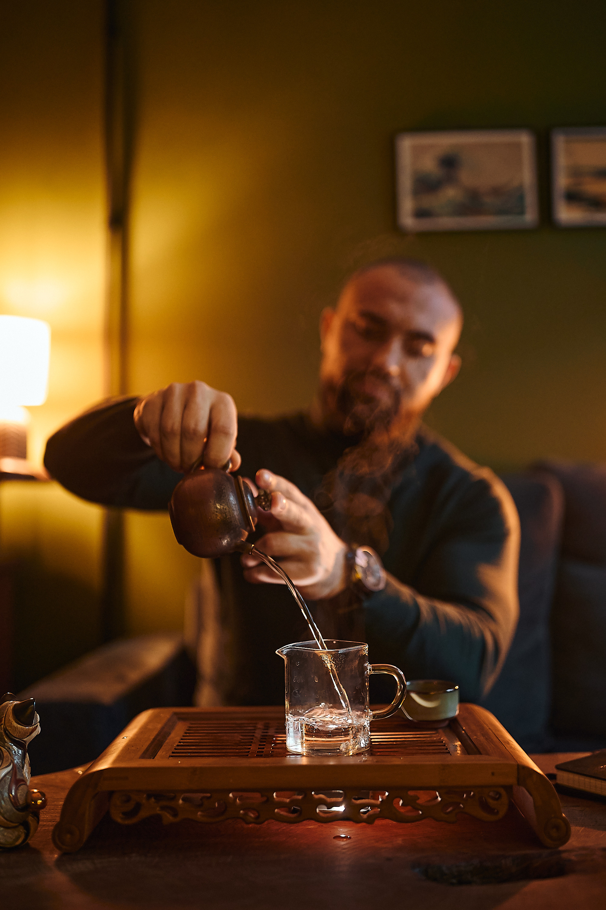 Сергей и портреты в чайной. Иван Март Свадебный и портретный фотограф Тюмень