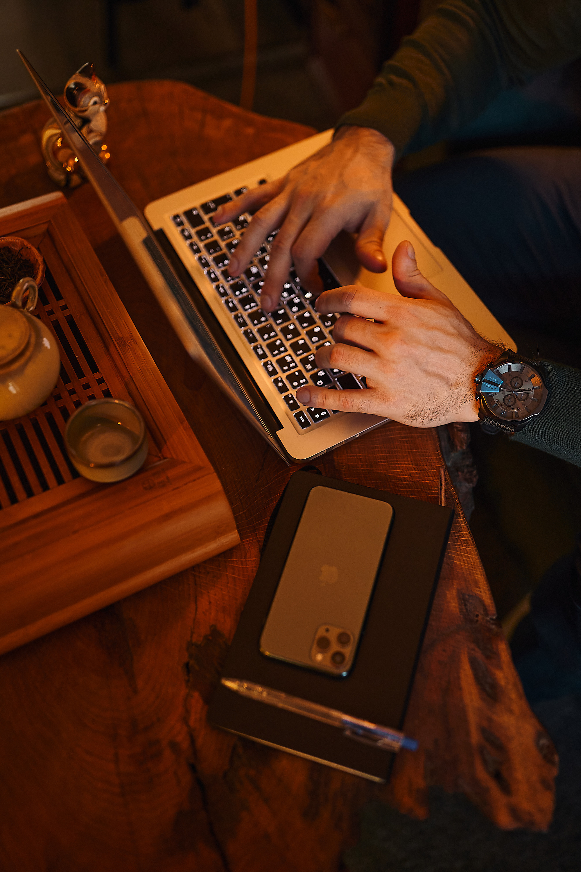 Сергей и портреты в чайной. Иван Март Свадебный и портретный фотограф Тюмень