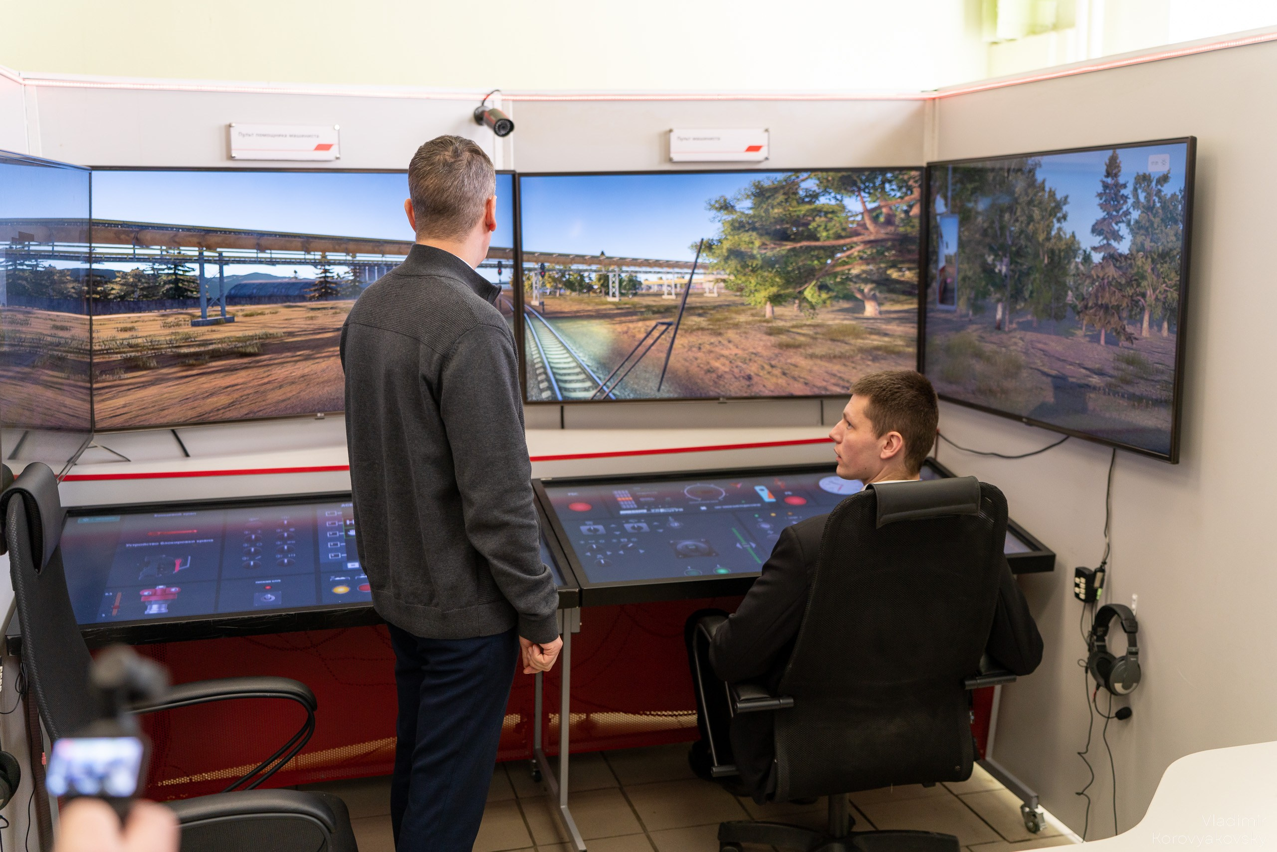 Открытие лабораторий. Фотограф Владимир Коровяковский