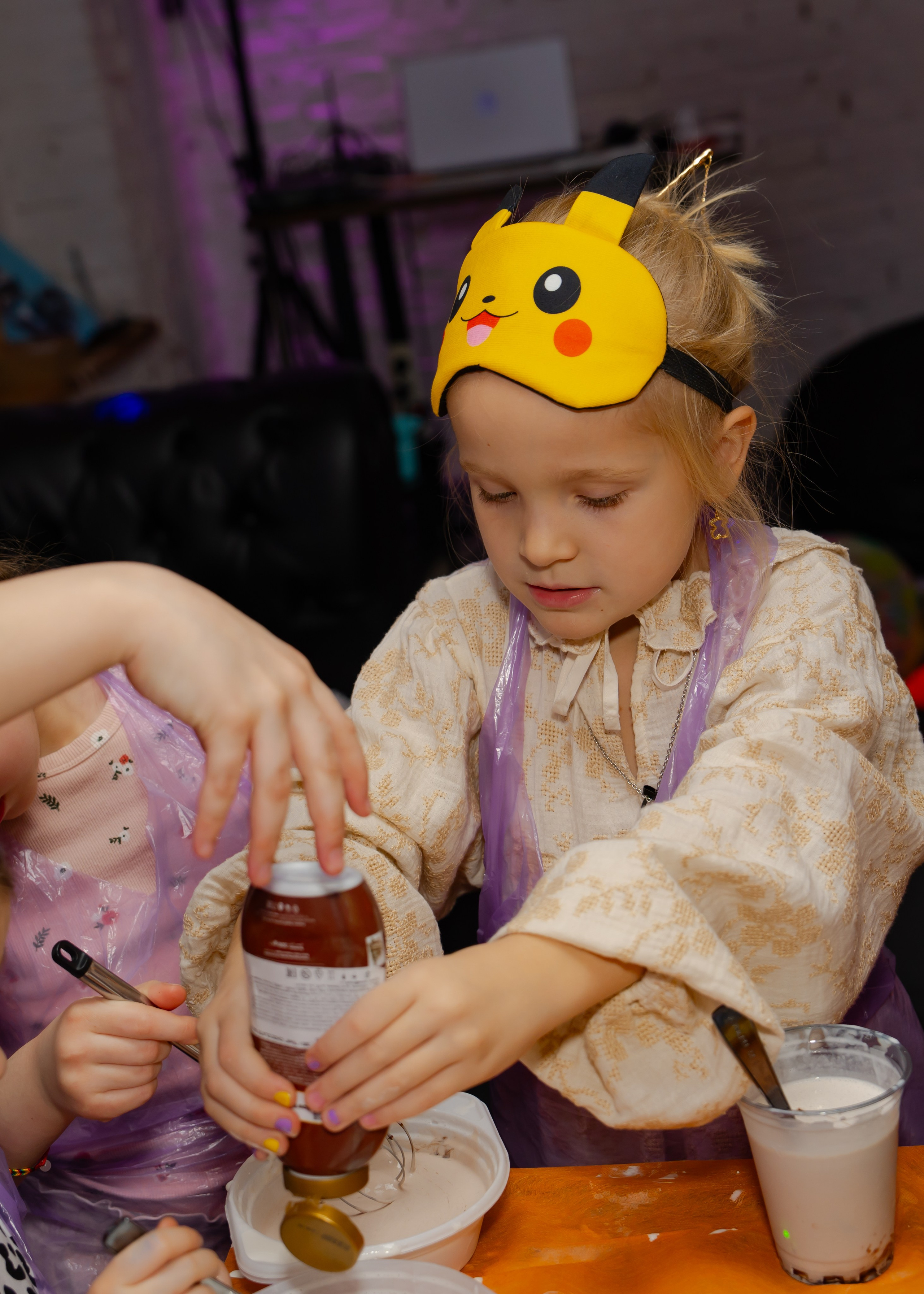 Битва подушками. Крамер Юлиана детский и семейный фотограф