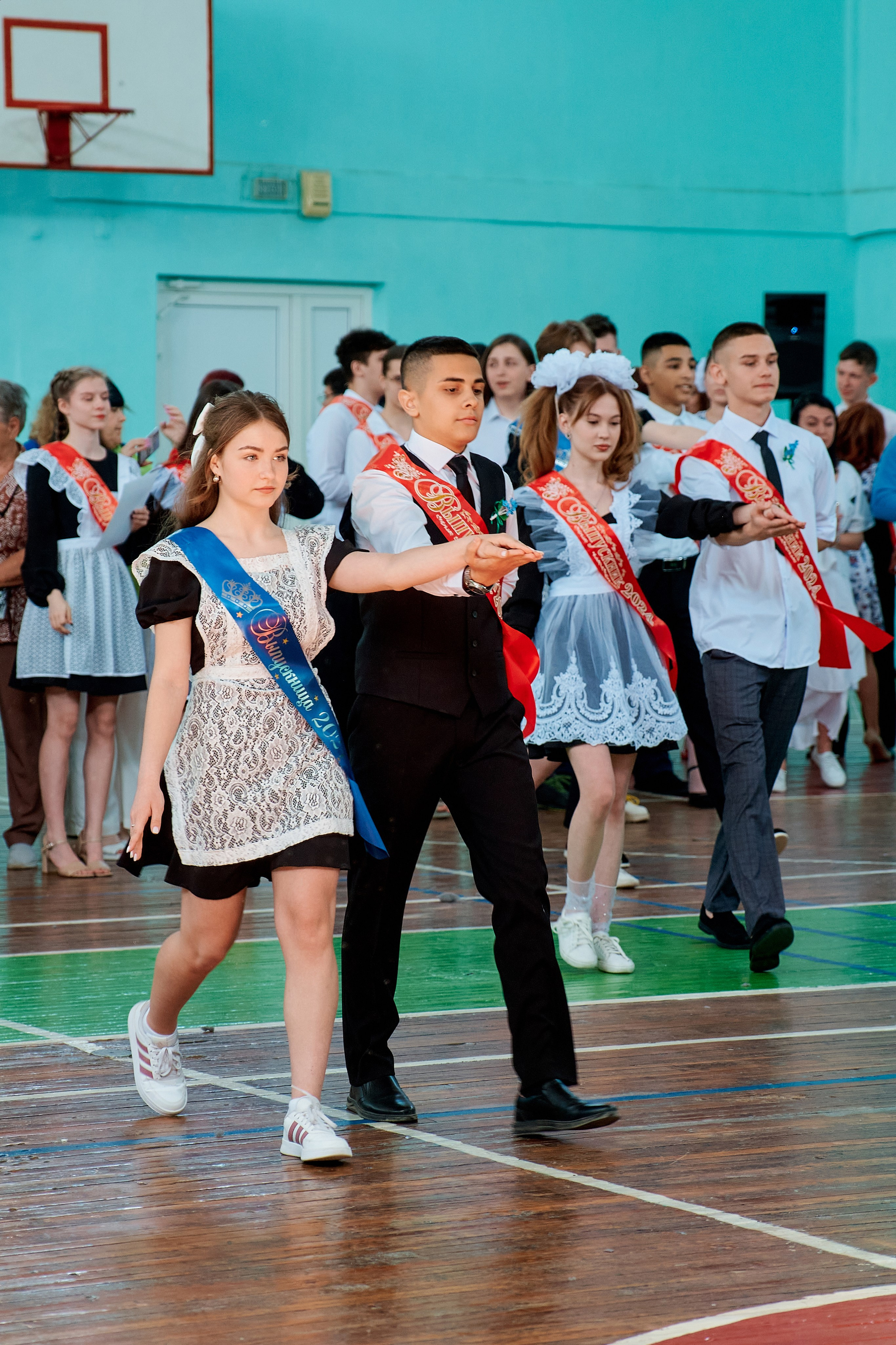 Последний звонок. 11 класс. Фотограф Таганрог Анна Трайжон