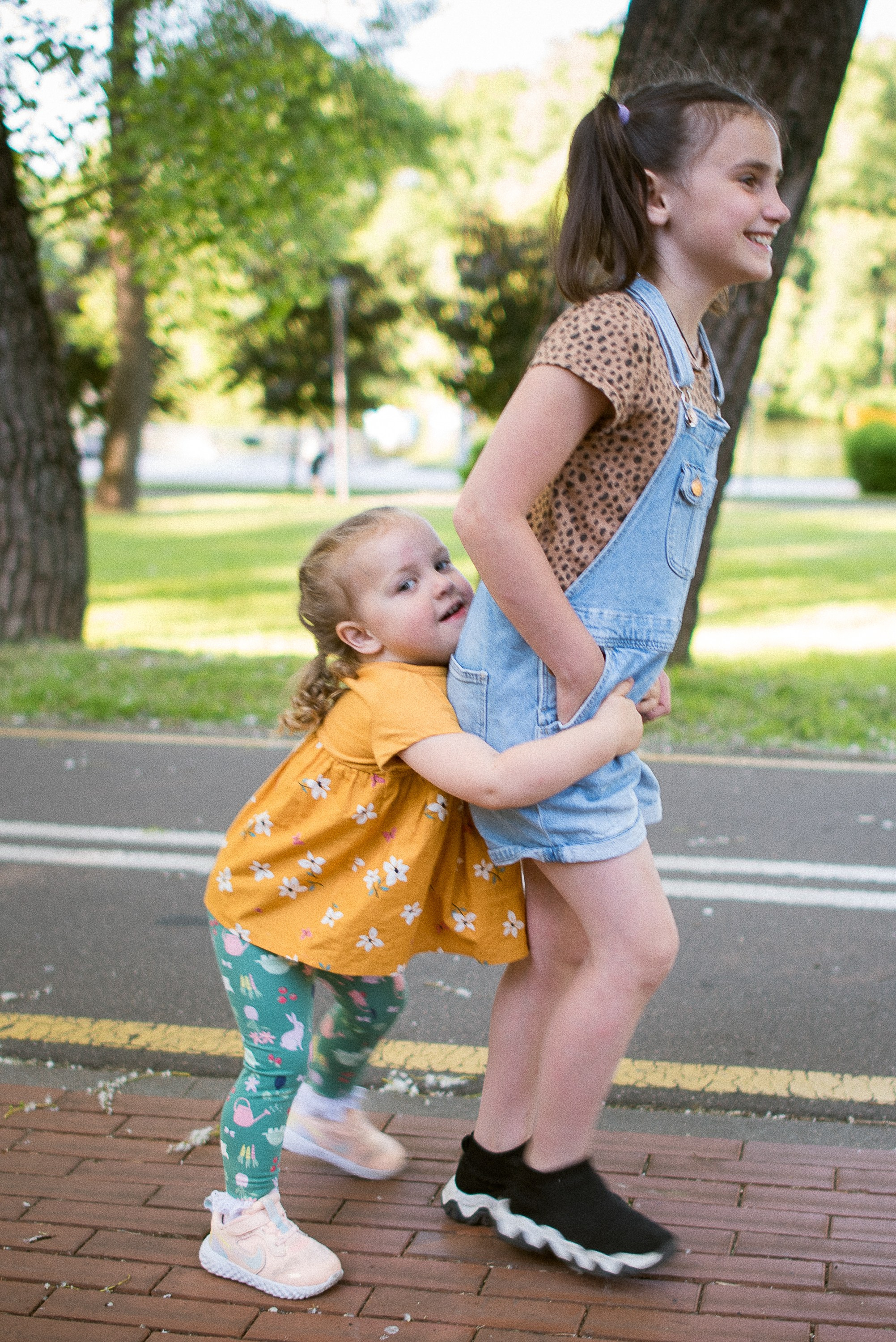 Park Family Walk. Documentary family photography in Barcelona and beyond