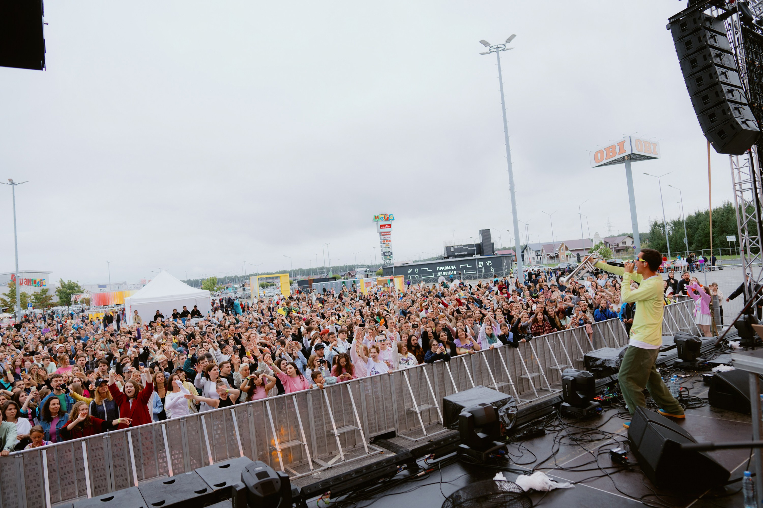 Dvor mega music festival. Photographer — ERASTOV