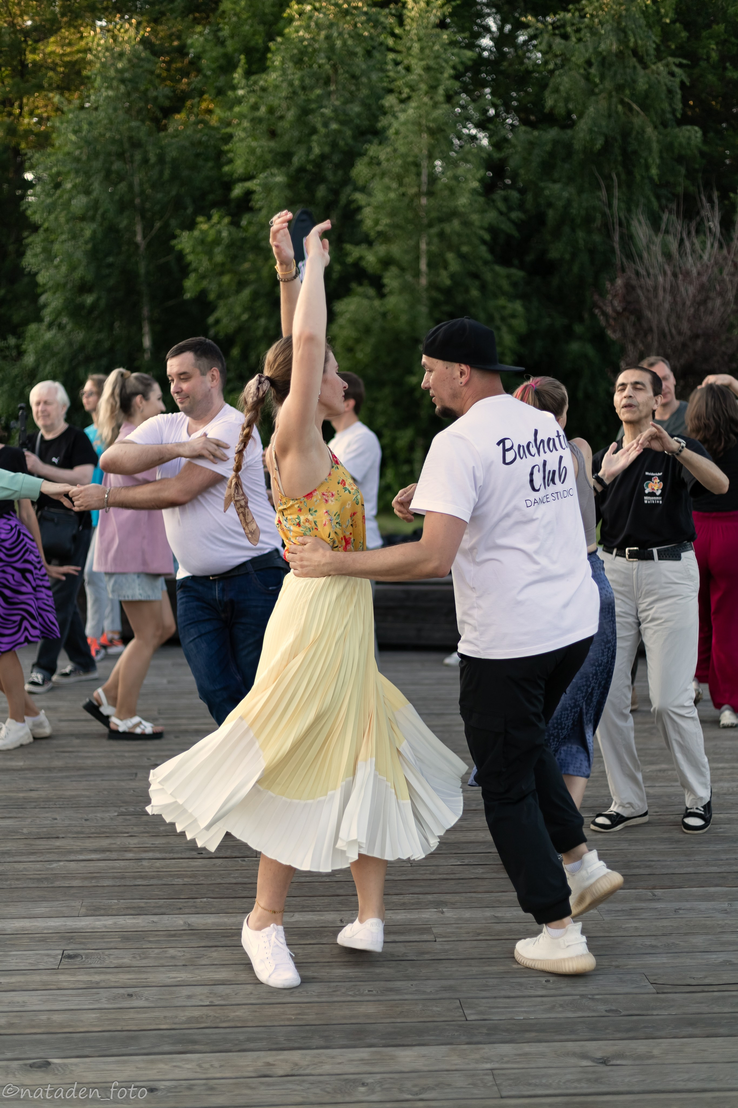 Летние танцы на берегу Финского залива. Фотограф в Санкт-Петербурге Наталия Денисова