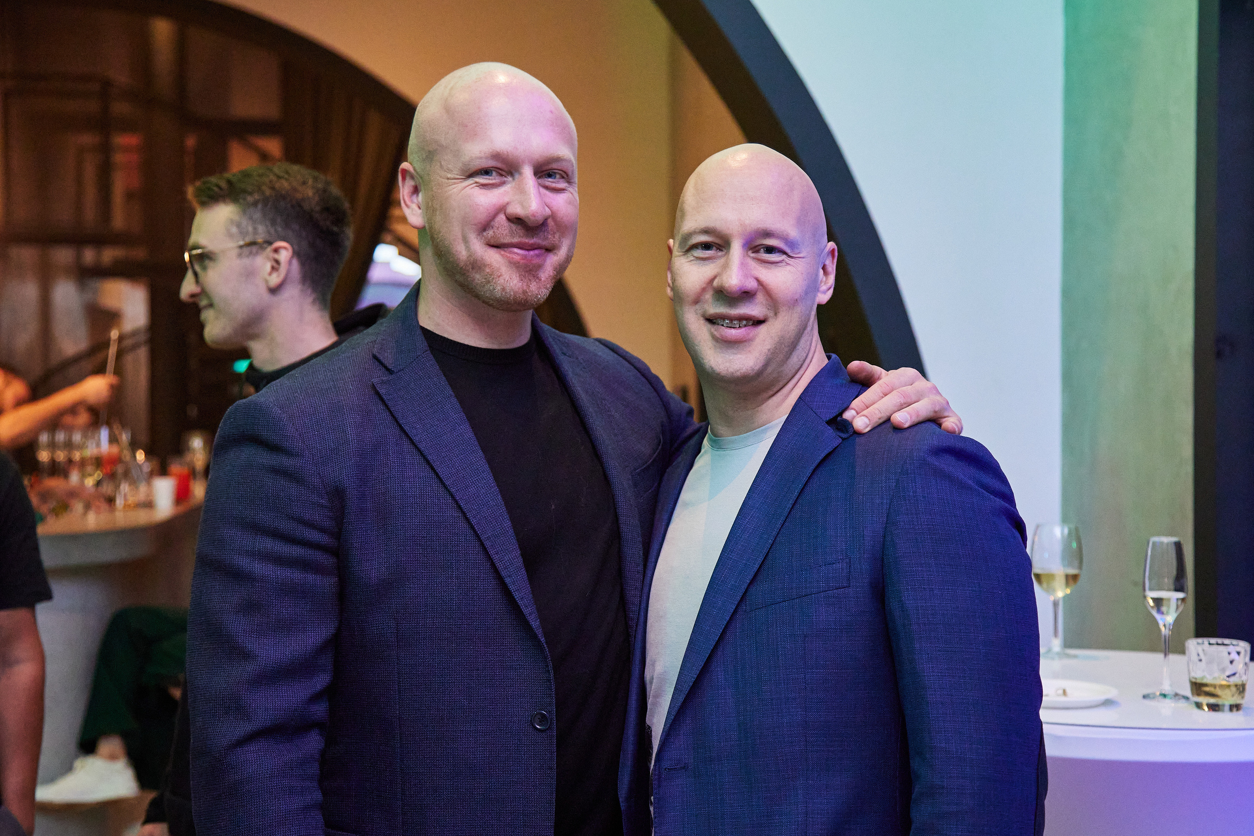 Выпускной обучения по криптоинвестициям Евгения Лашкова. Репортажный и семейный фотограф Ухова Наталья в Москве