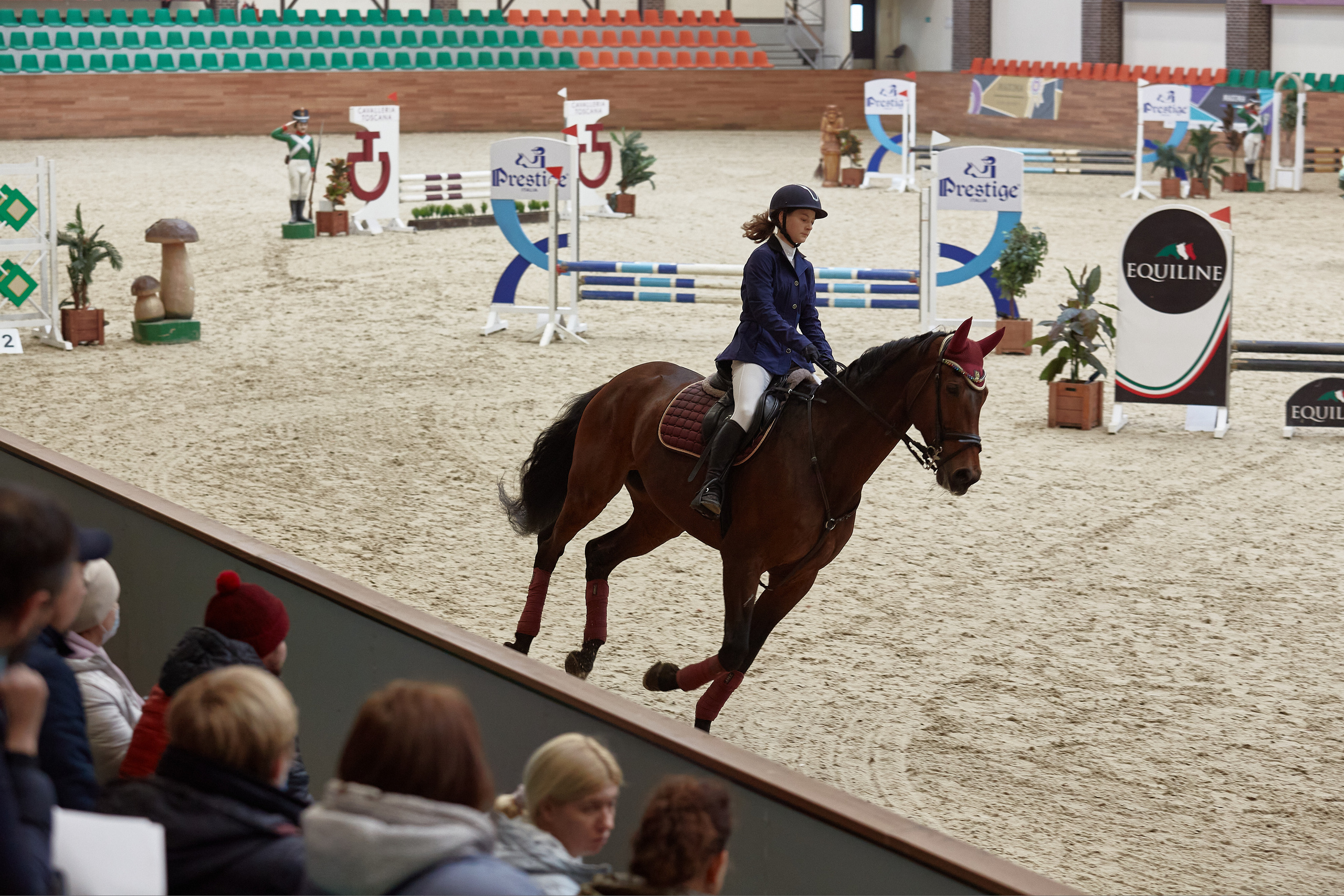 Соревнования по конкуру в конном клубе Maxima Park. Репортажный и семейный фотограф Ухова Наталья в Москве