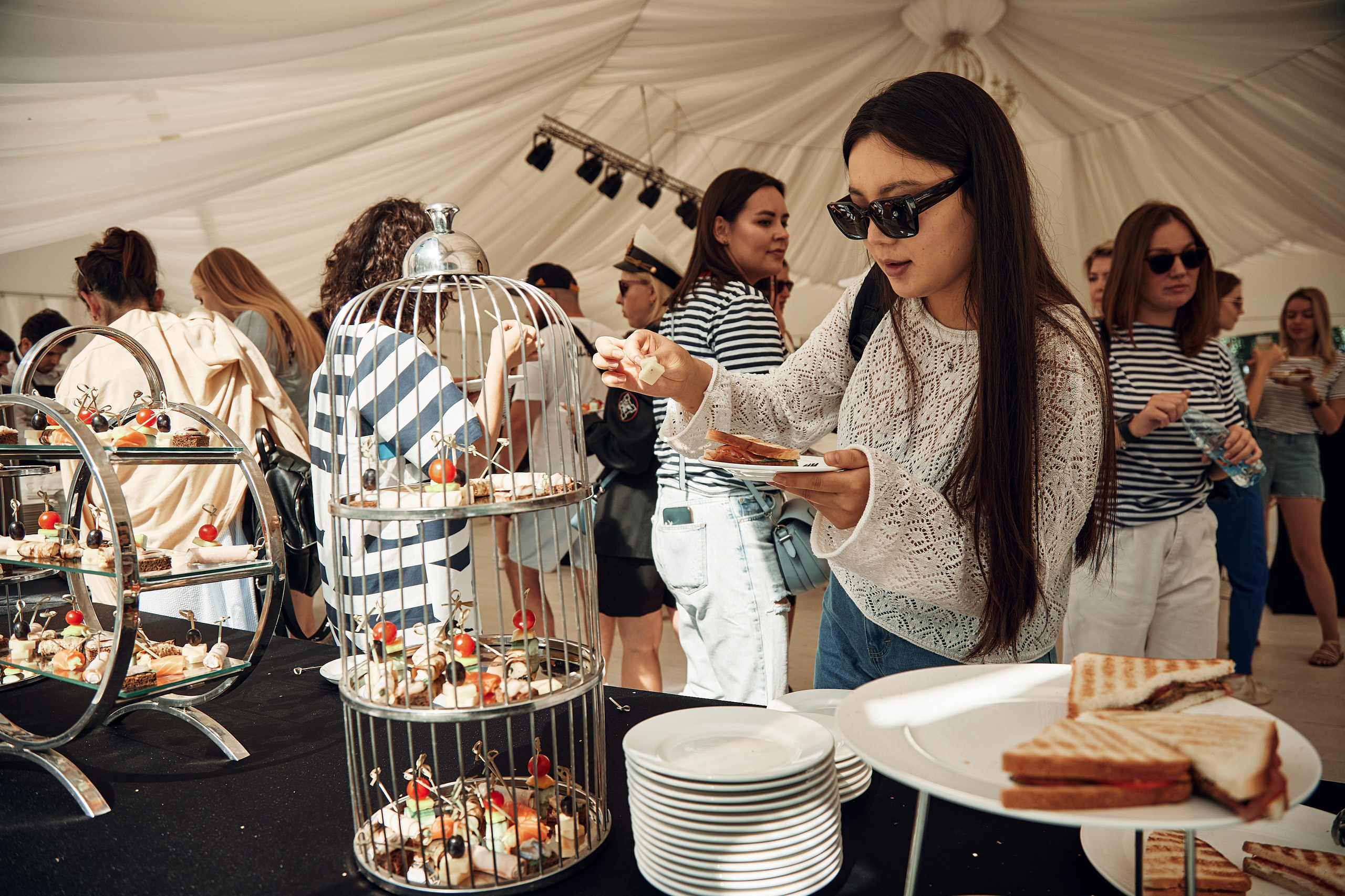 Корпоратив компании Белая радуга в яхт-клубе Пеликан. Репортажный и семейный фотограф Ухова Наталья в Москве