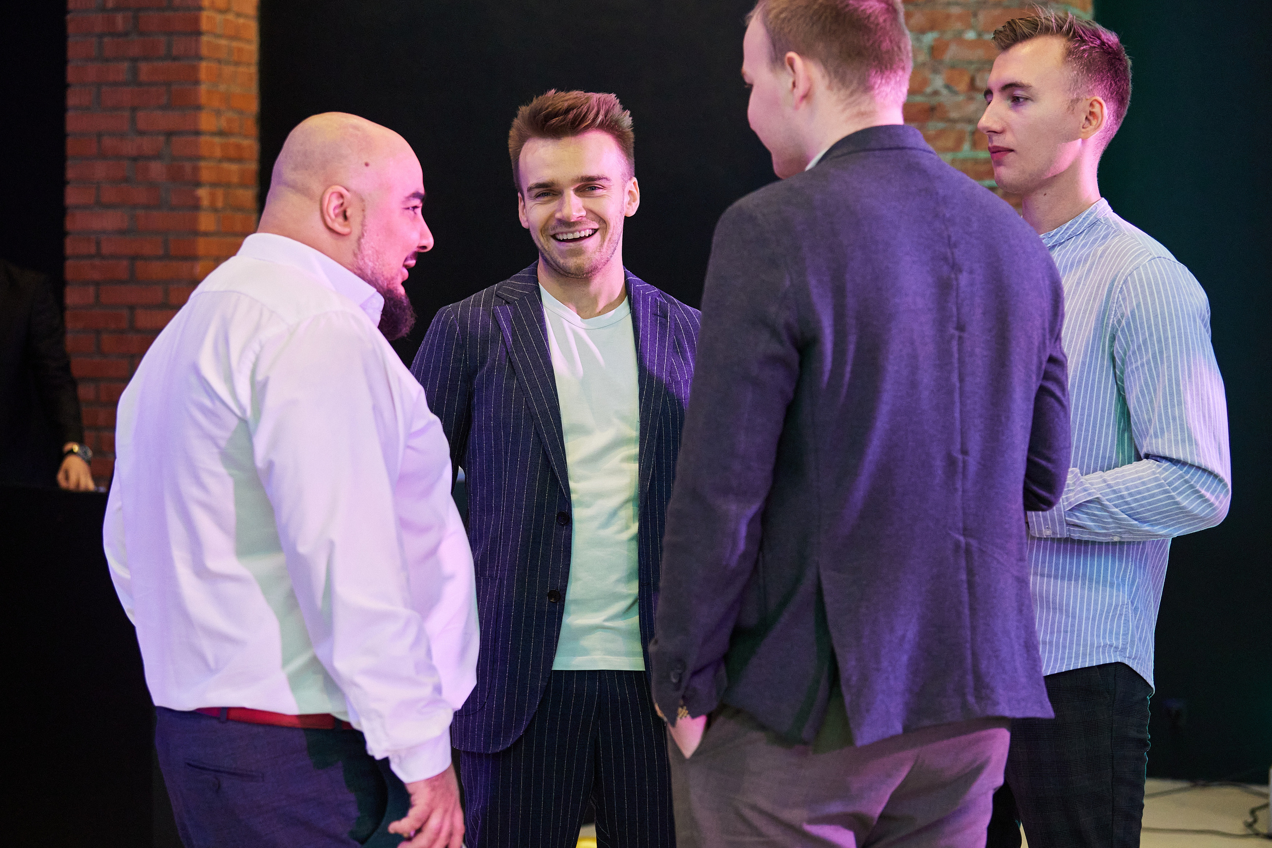 Выпускной обучения по криптоинвестициям Евгения Лашкова. Репортажный и семейный фотограф Ухова Наталья в Москве