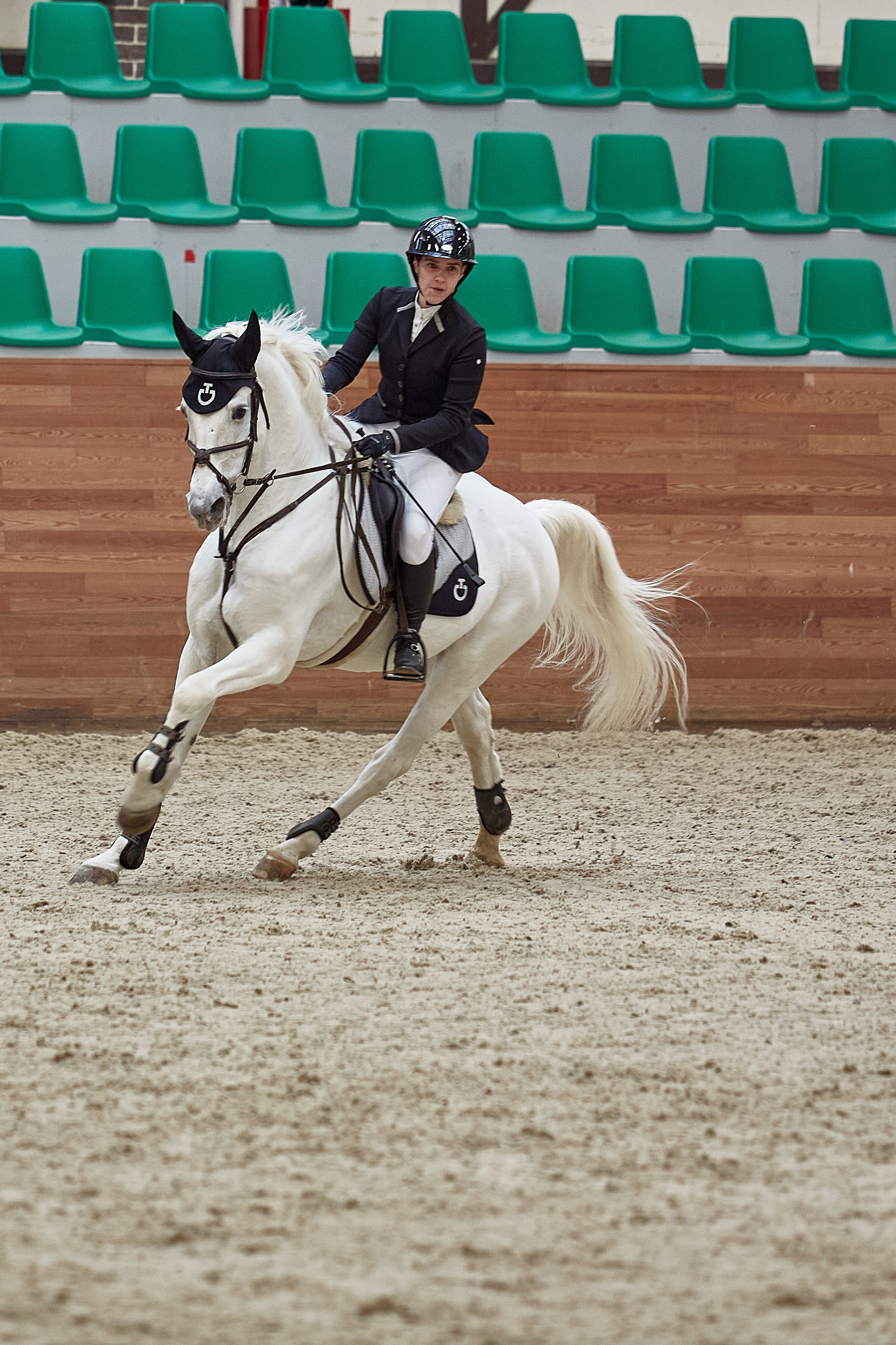 Соревнования по конкуру в конном клубе Maxima Park. Репортажный и семейный фотограф Ухова Наталья в Москве