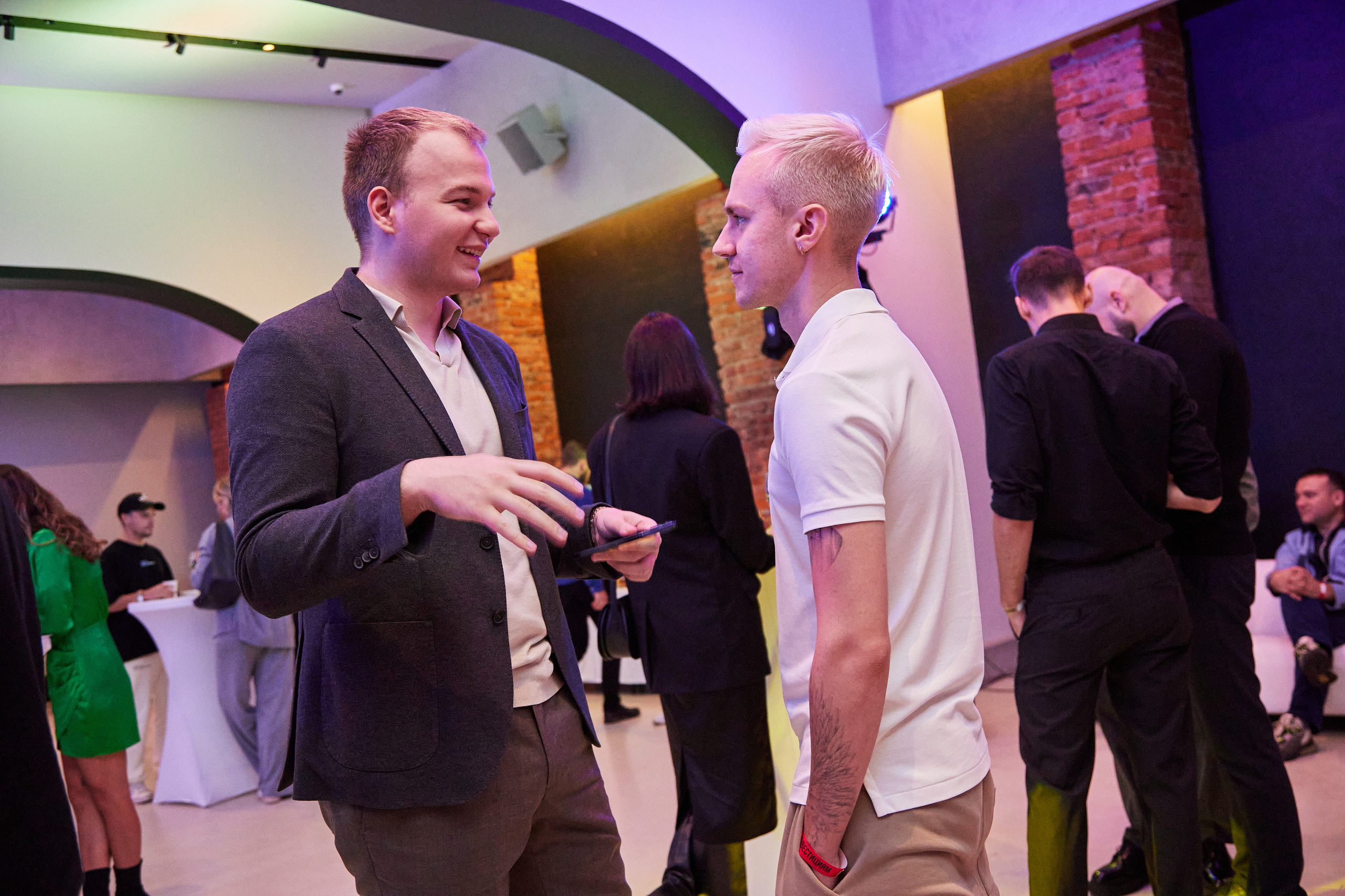 Выпускной обучения по криптоинвестициям Евгения Лашкова. Репортажный и семейный фотограф Ухова Наталья в Москве