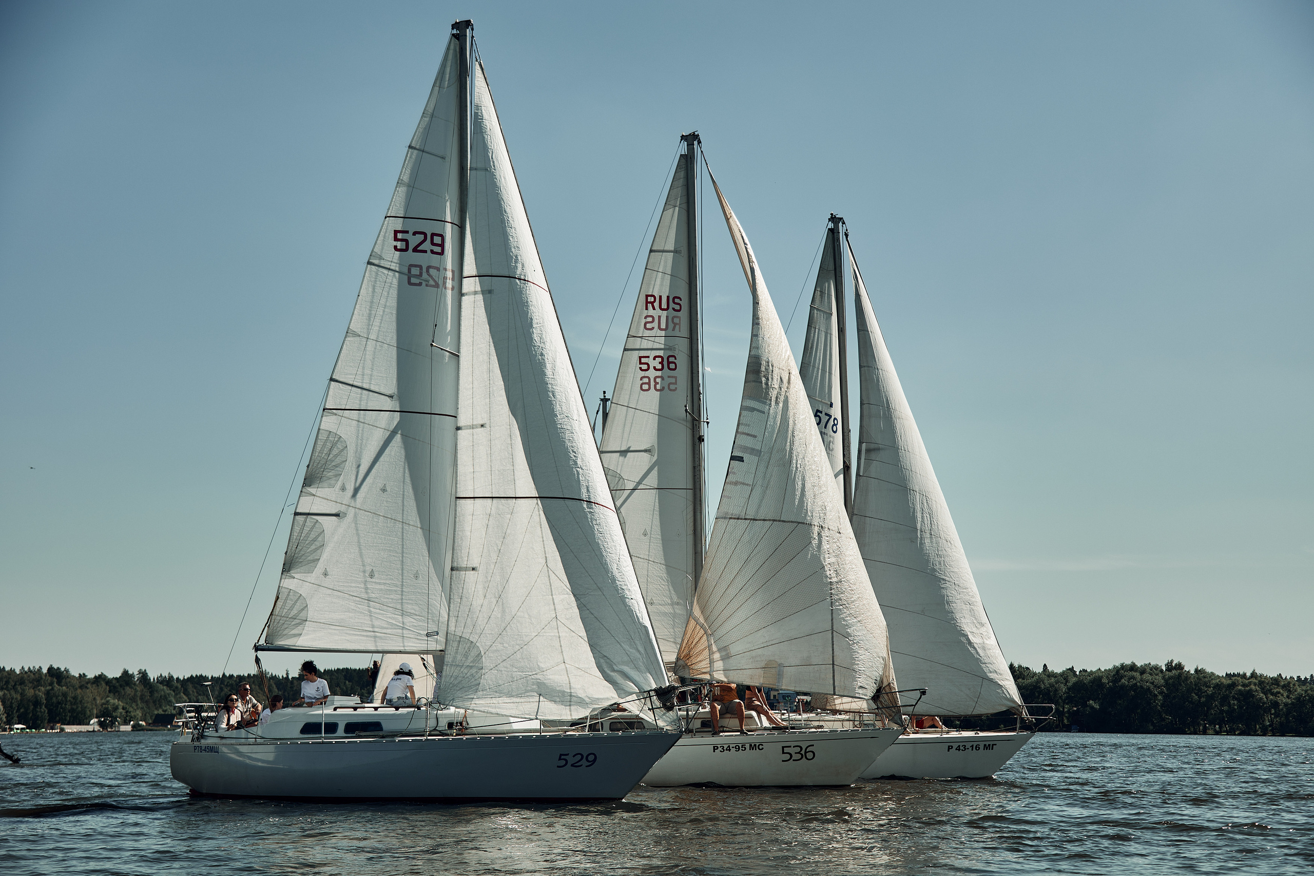 Корпоратив компании Белая радуга в яхт-клубе Пеликан. Репортажный и семейный фотограф Ухова Наталья в Москве