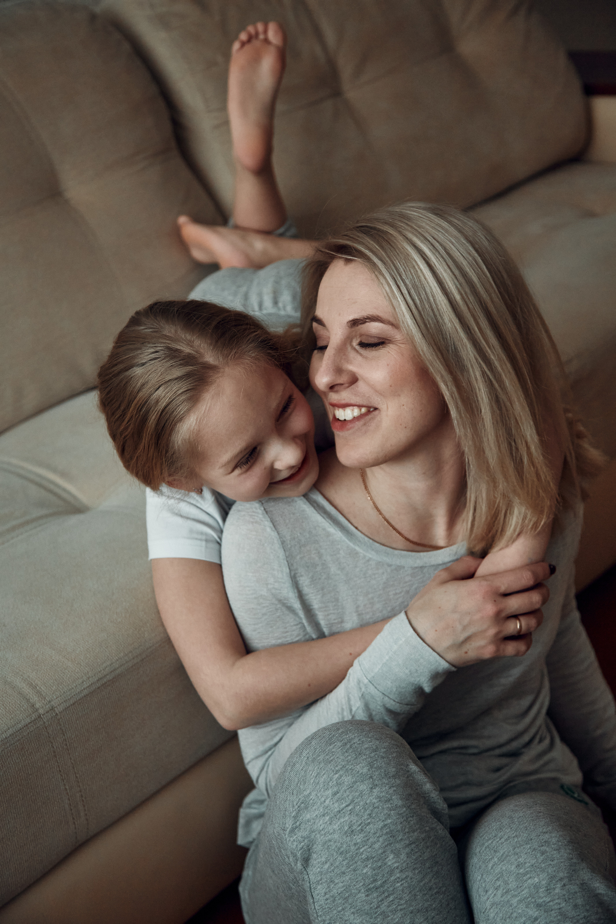 дочка и мама фотосессия в квартире