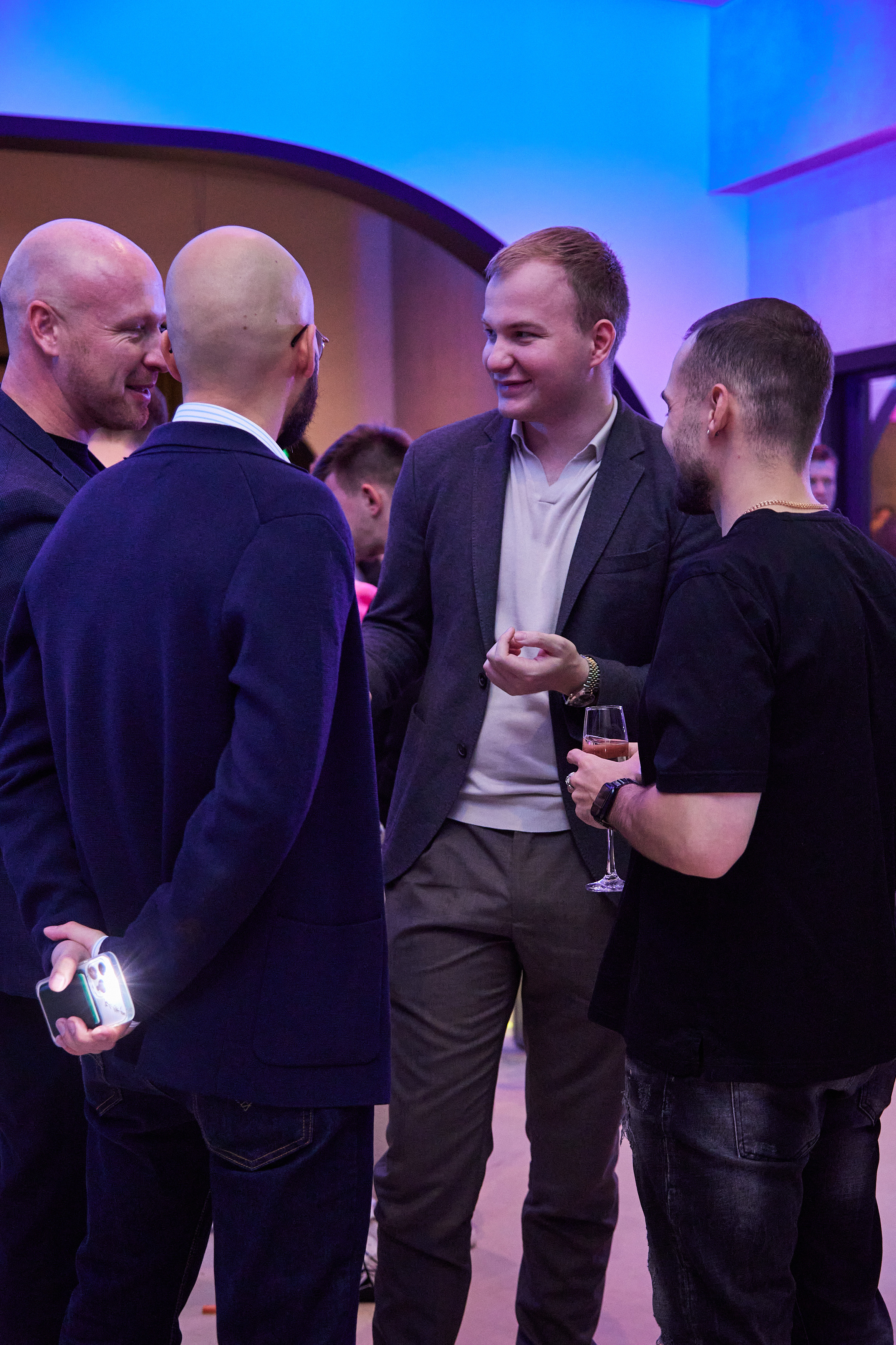 Выпускной обучения по криптоинвестициям Евгения Лашкова. Репортажный и семейный фотограф Ухова Наталья в Москве