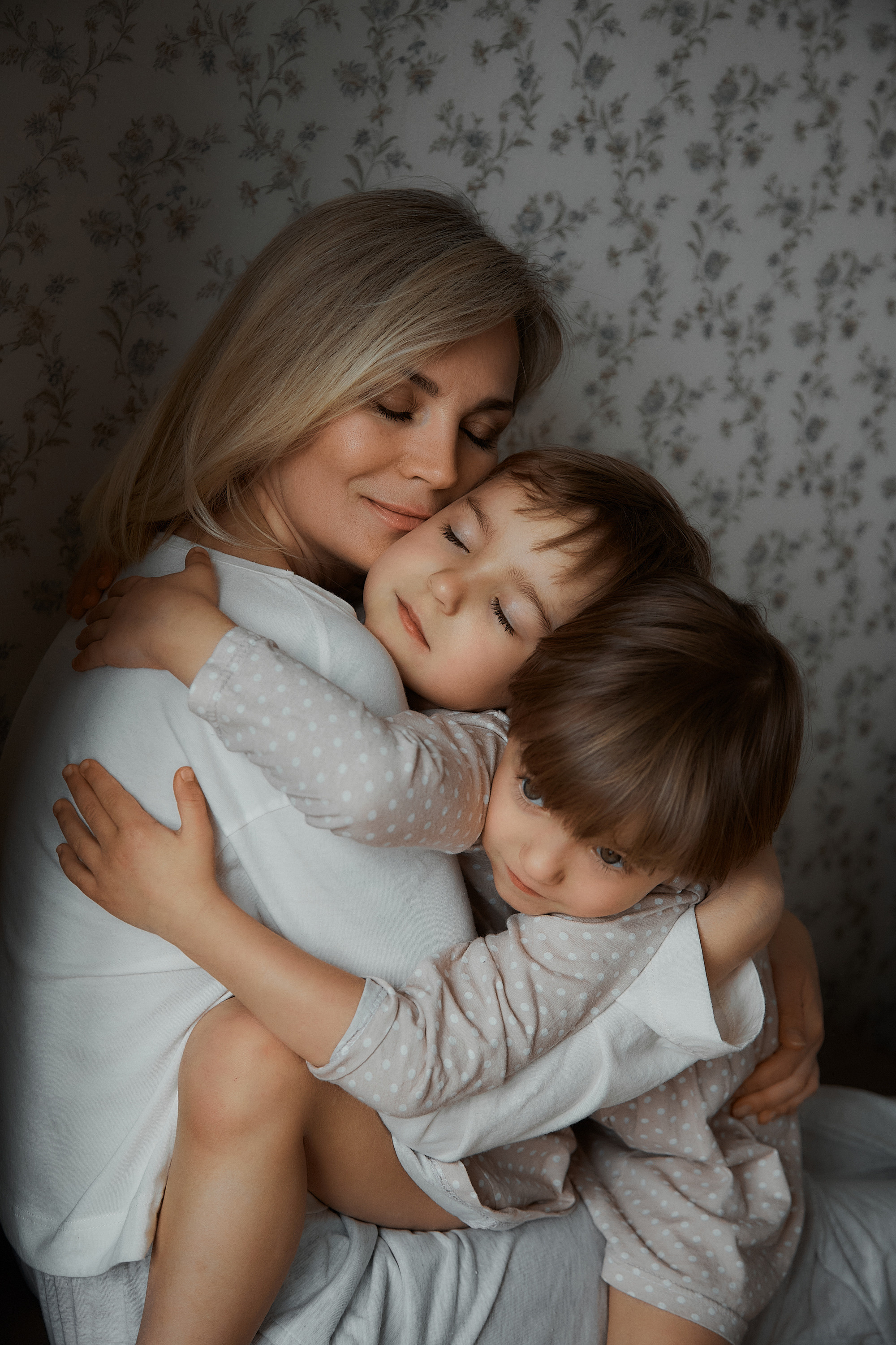 Аня и близняшки. Репортажный и семейный фотограф Ухова Наталья в Москве