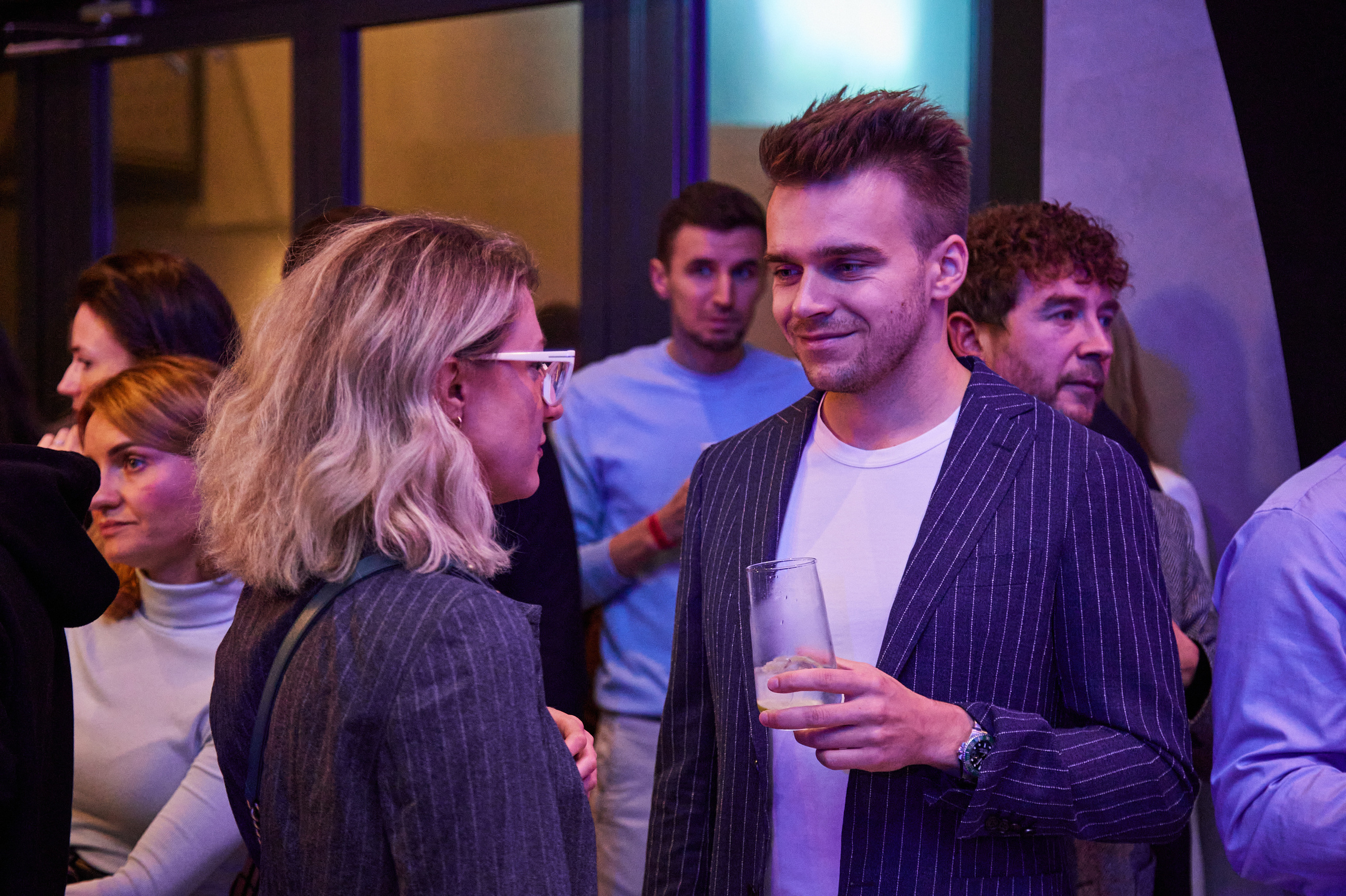 Выпускной обучения по криптоинвестициям Евгения Лашкова. Репортажный и семейный фотограф Ухова Наталья в Москве