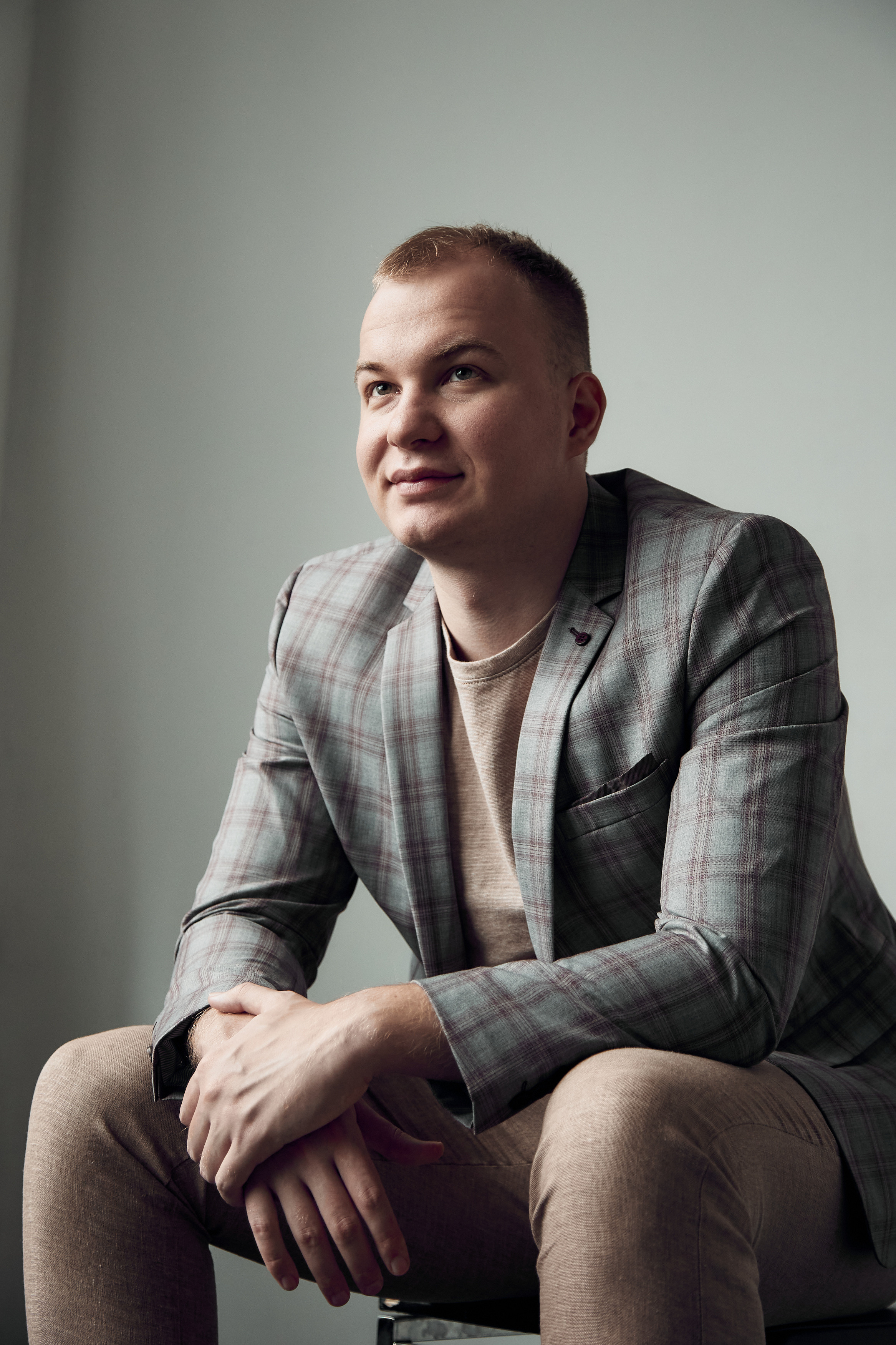 студийная съемка для мужчины