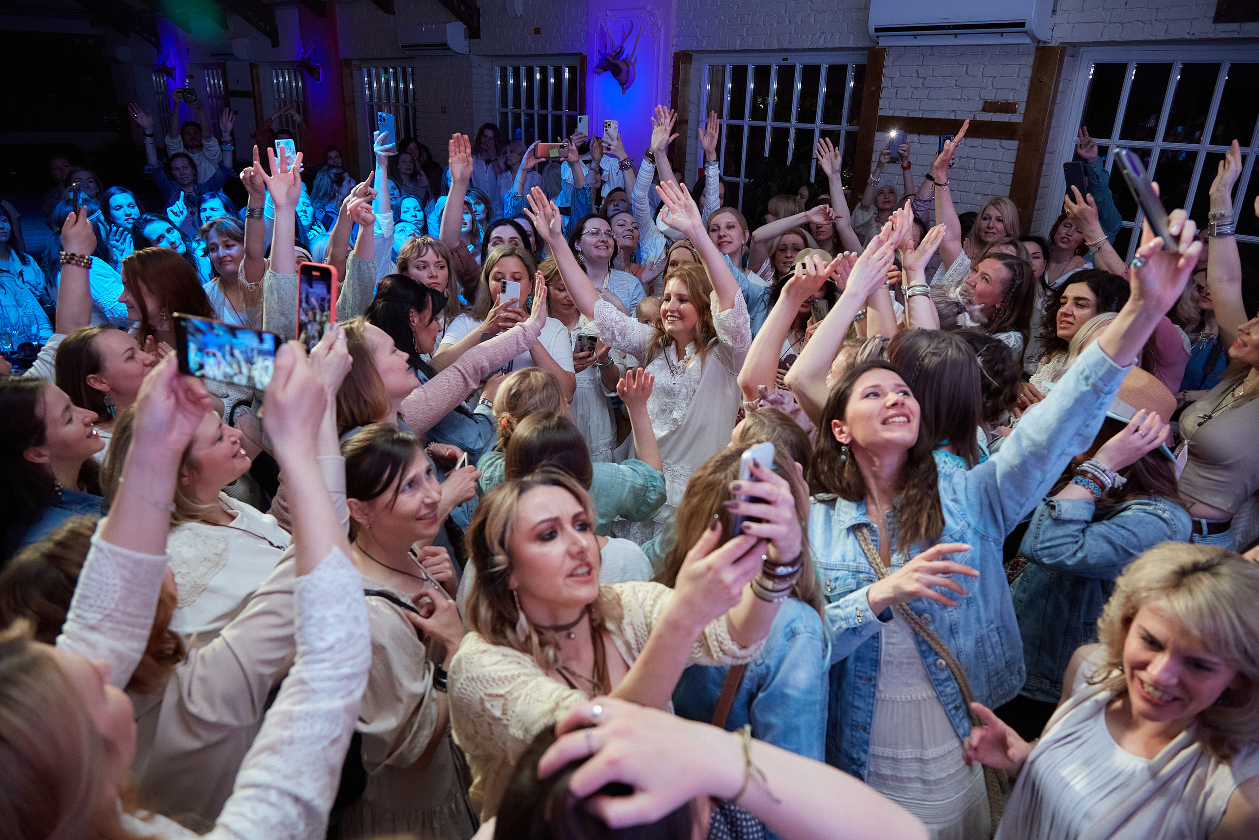 Выпускной фотошколы Karneeva.online. Репортажный и семейный фотограф Ухова Наталья в Москве