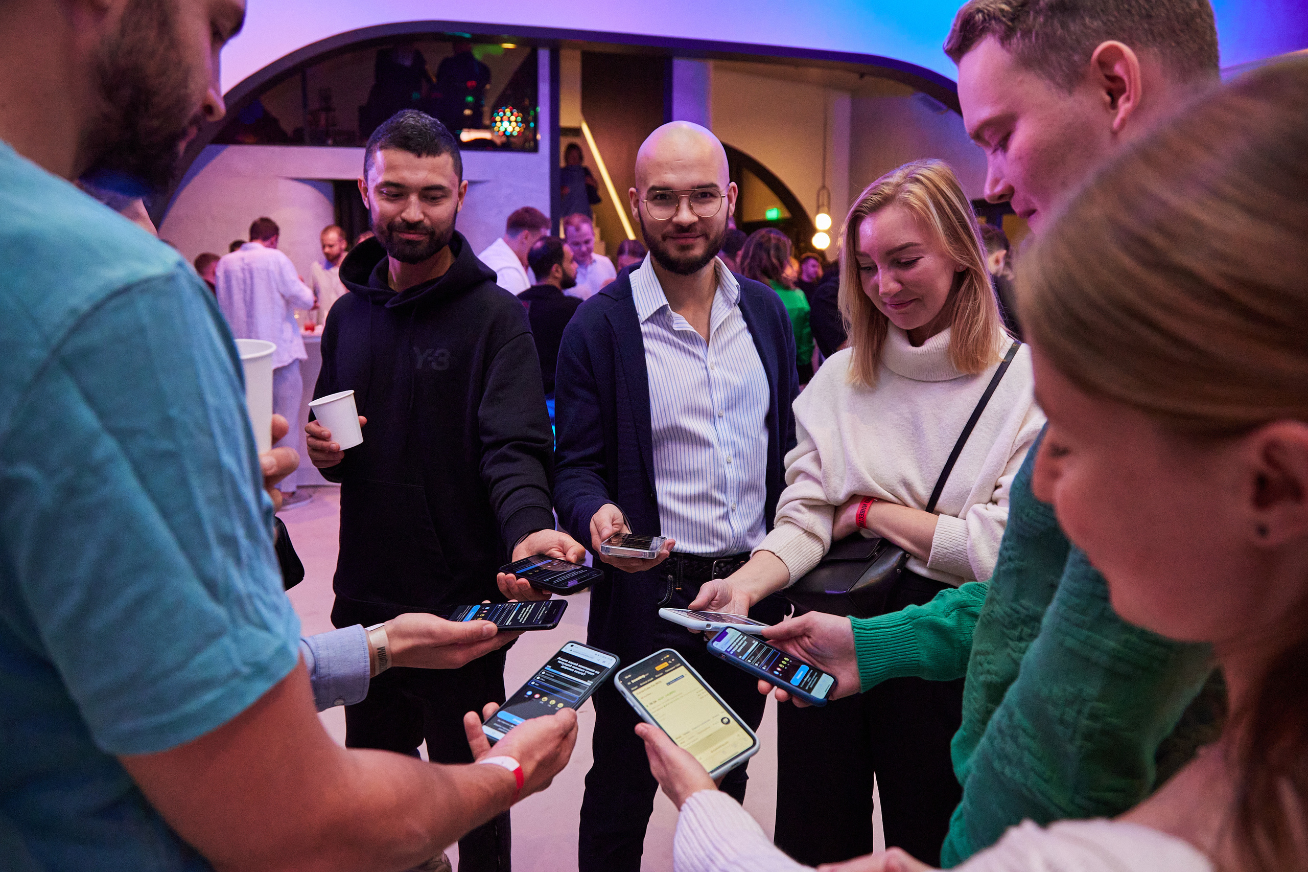 Выпускной обучения по криптоинвестициям Евгения Лашкова. Репортажный и семейный фотограф Ухова Наталья в Москве