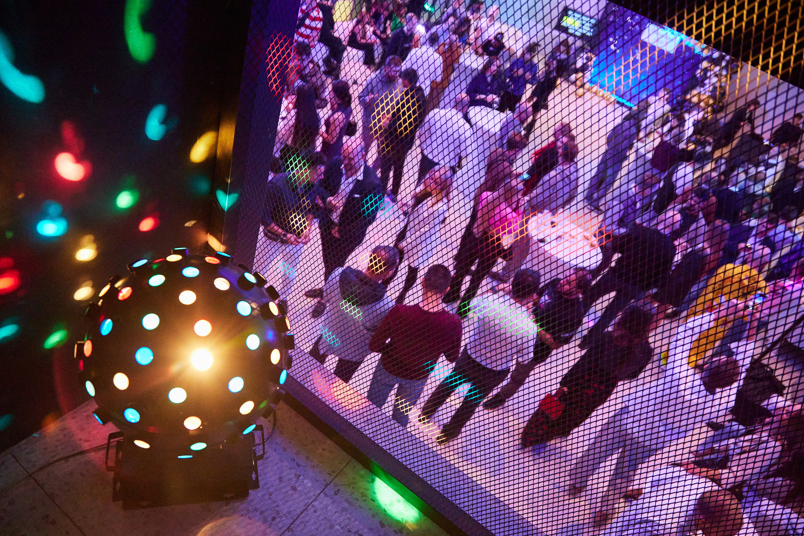 Большая вечеринка в клубе