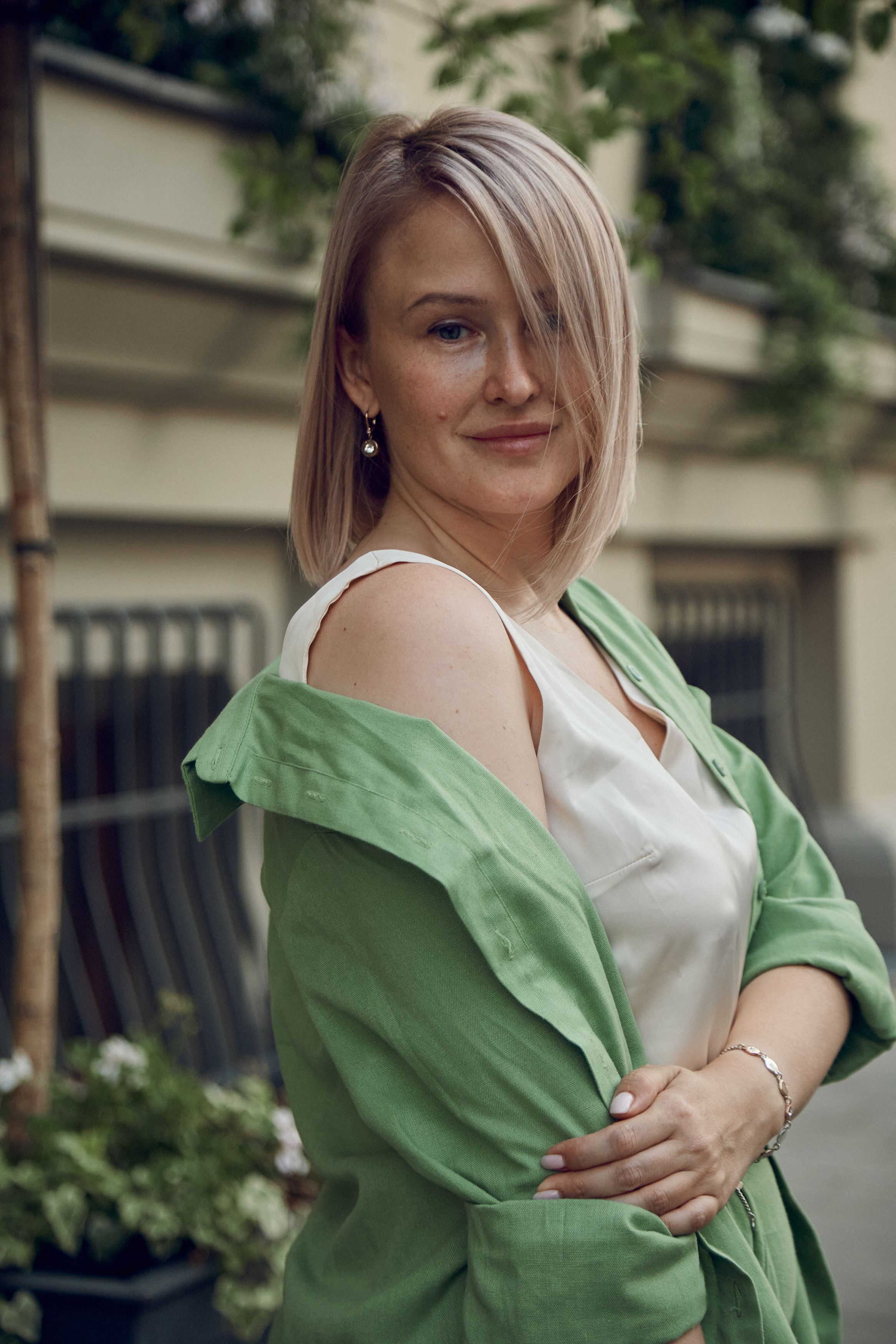 девушка в городе летняя фотосессия