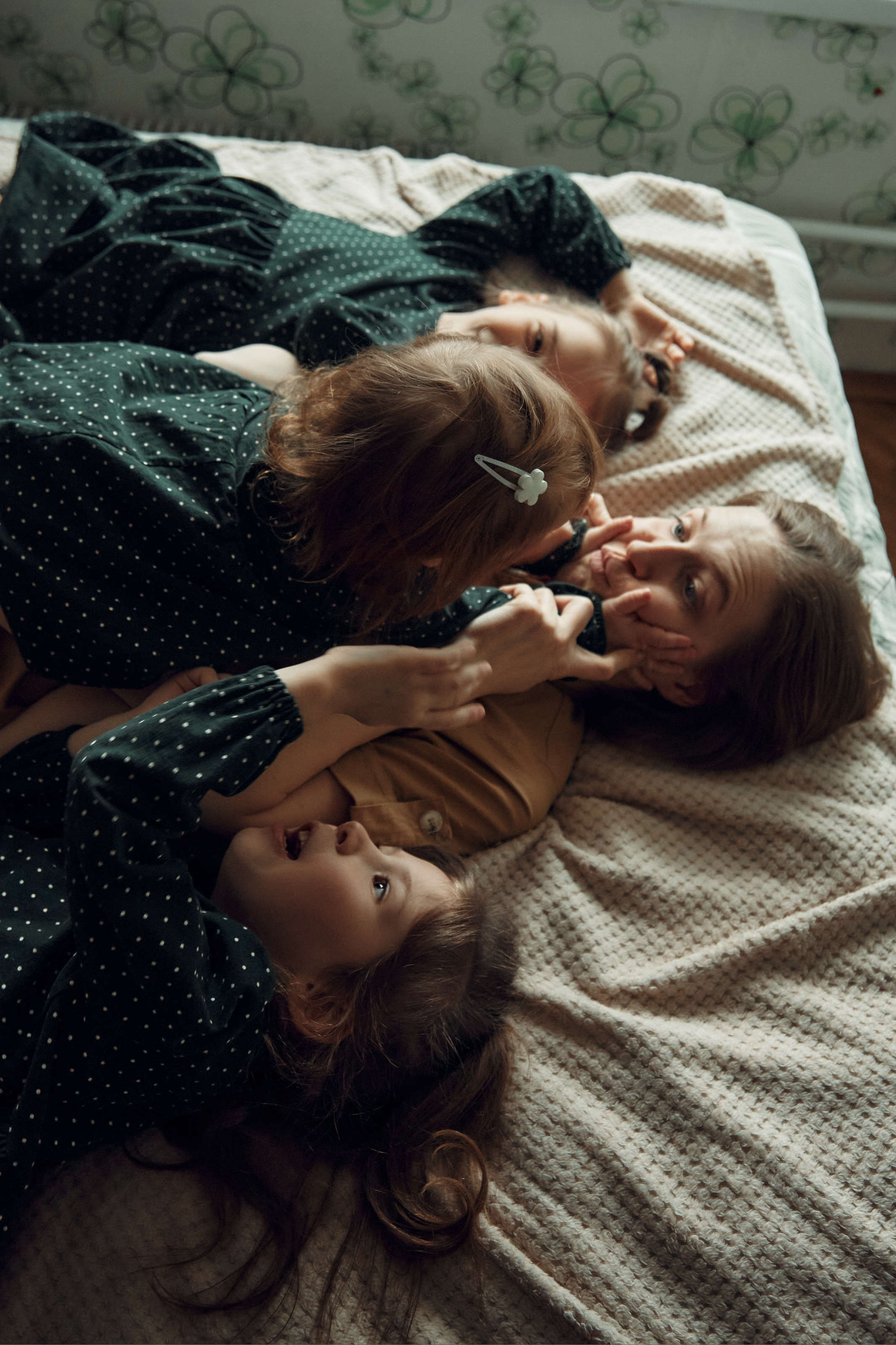 Ксюша и девочки. Репортажный и семейный фотограф Ухова Наталья в Москве