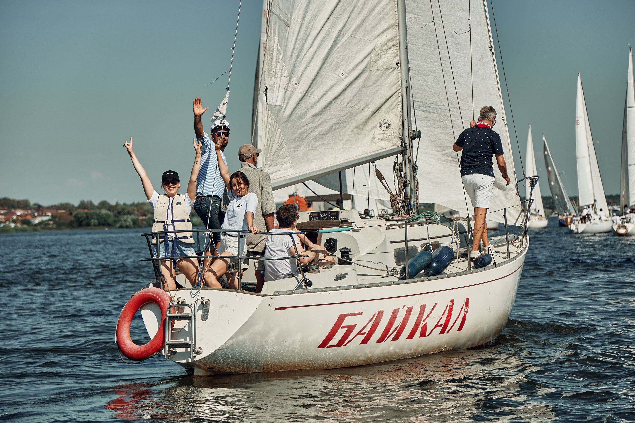 Корпоратив компании Белая радуга в яхт-клубе Пеликан. Репортажный и семейный фотограф Ухова Наталья в Москве