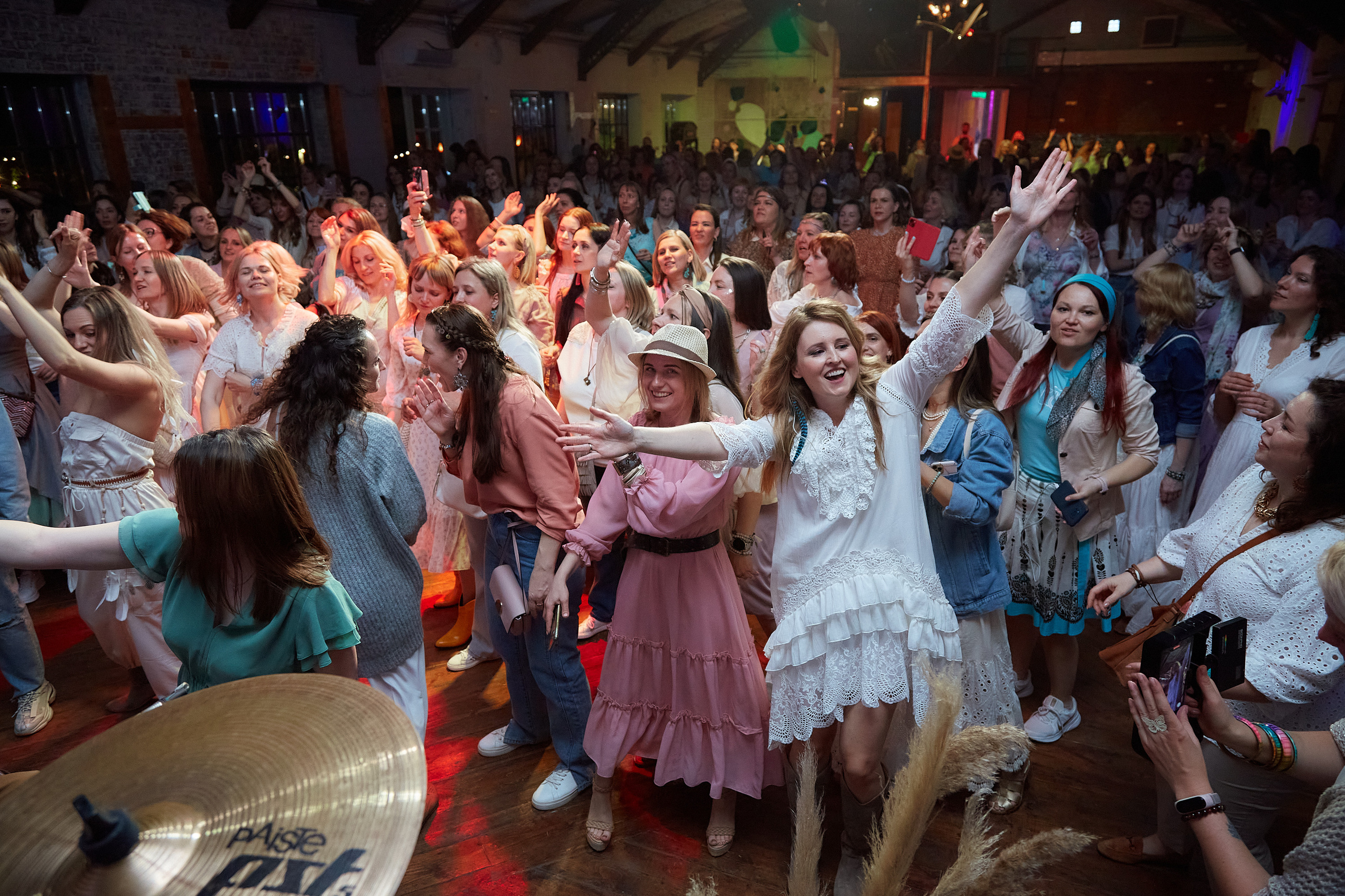 Выпускной фотошколы Karneeva.online. Репортажный и семейный фотограф Ухова Наталья в Москве