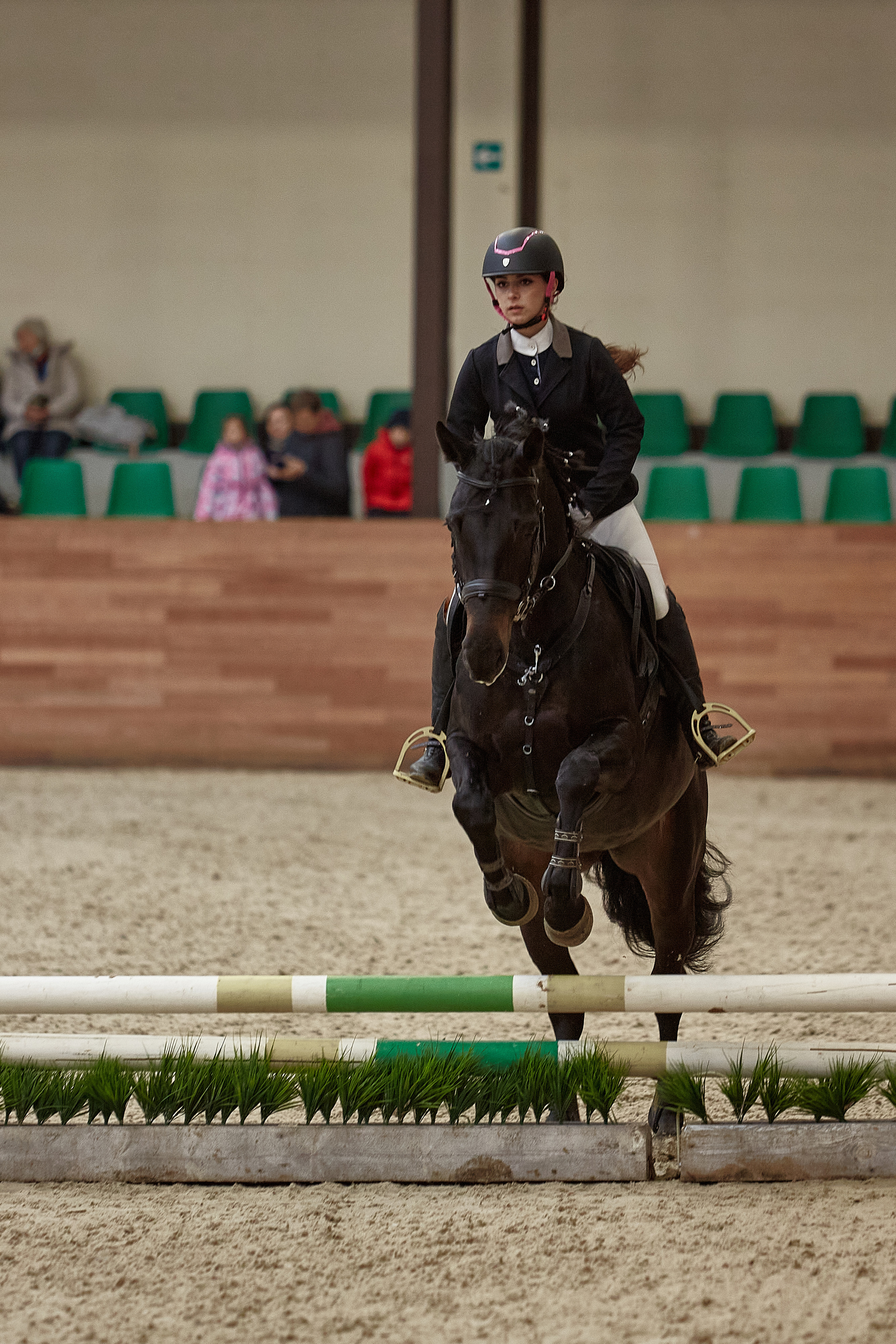 Соревнования по конкуру в конном клубе Maxima Park. Репортажный и семейный фотограф Ухова Наталья в Москве