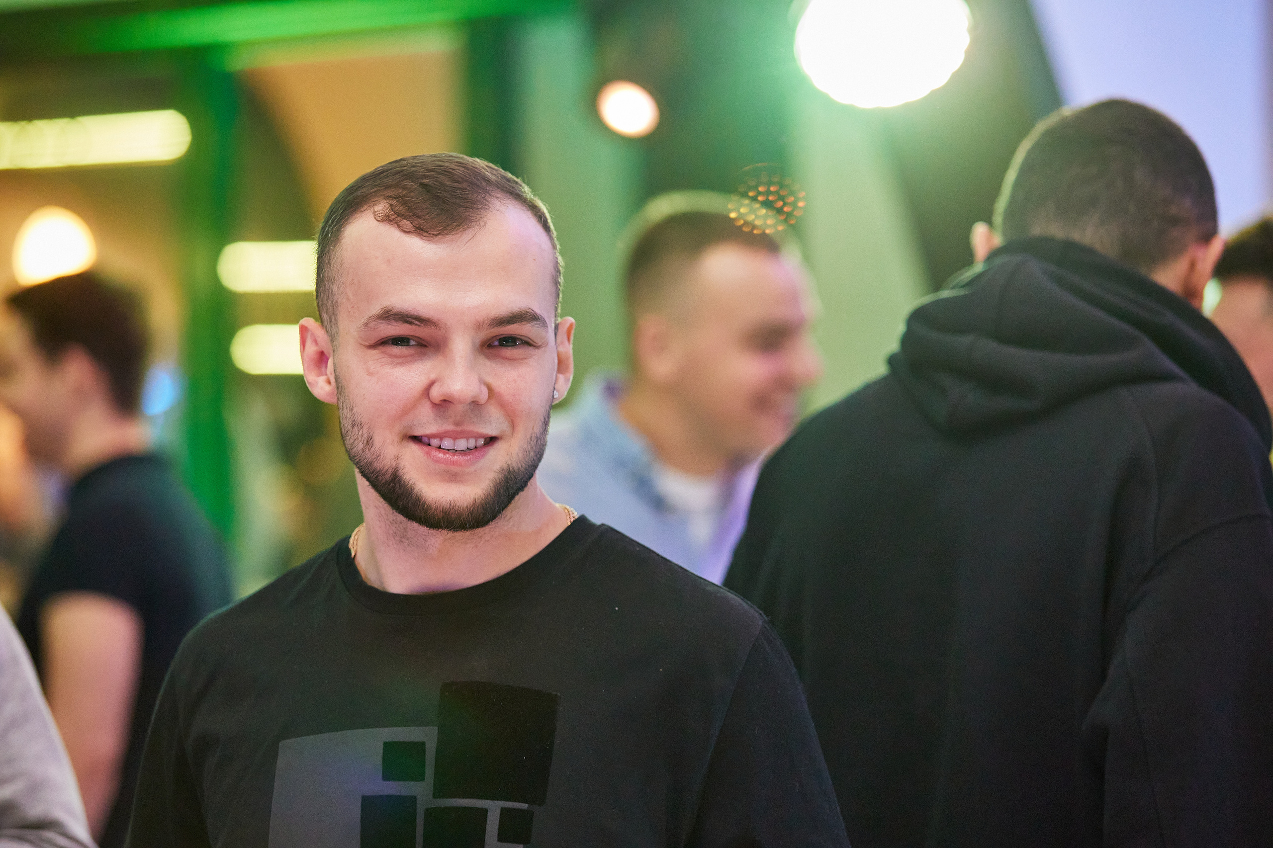 Выпускной обучения по криптоинвестициям Евгения Лашкова. Репортажный и семейный фотограф Ухова Наталья в Москве