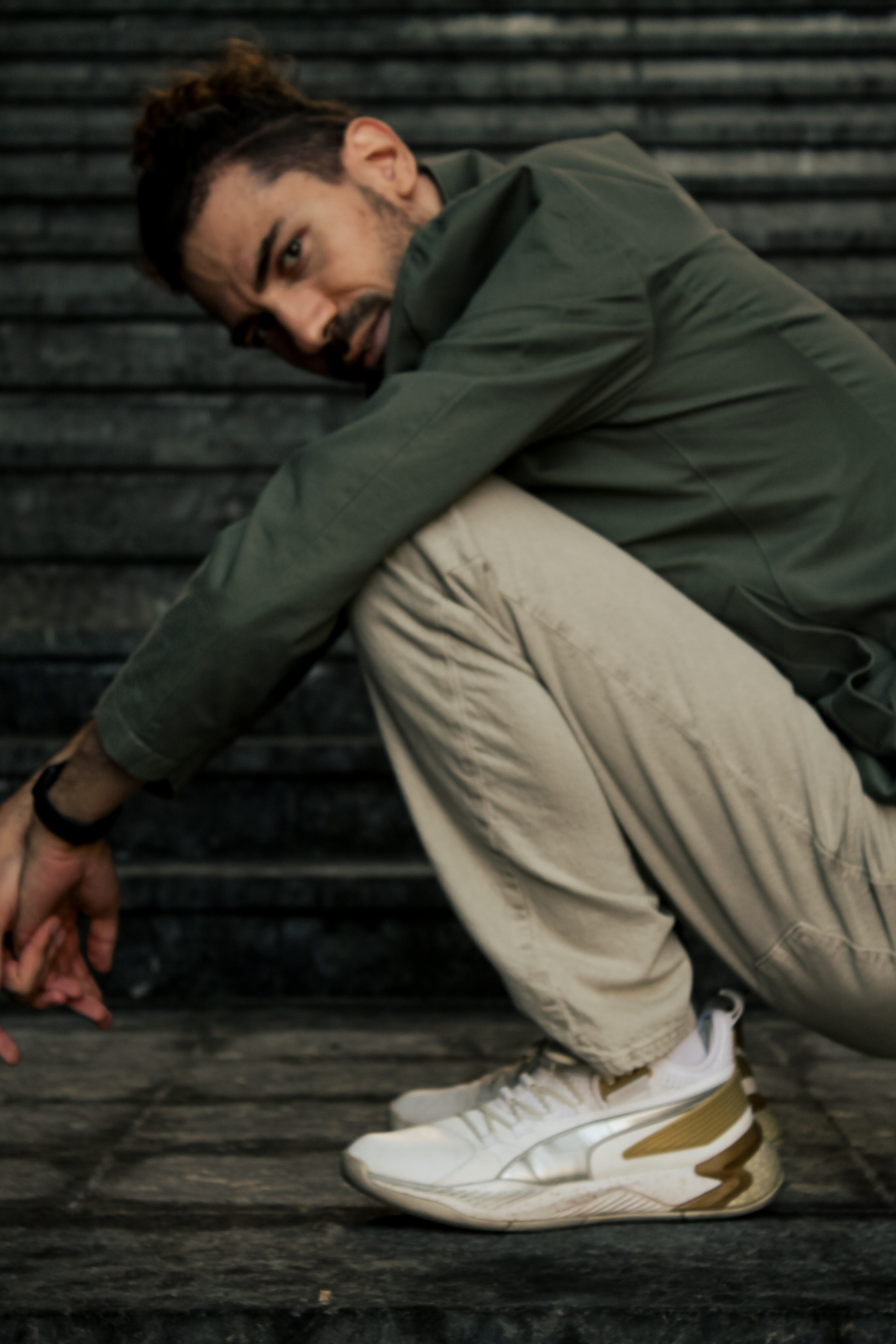 Мужской портрет, мужская фотосессия. Портретный и ню фотограф в Москве Александра Мишура