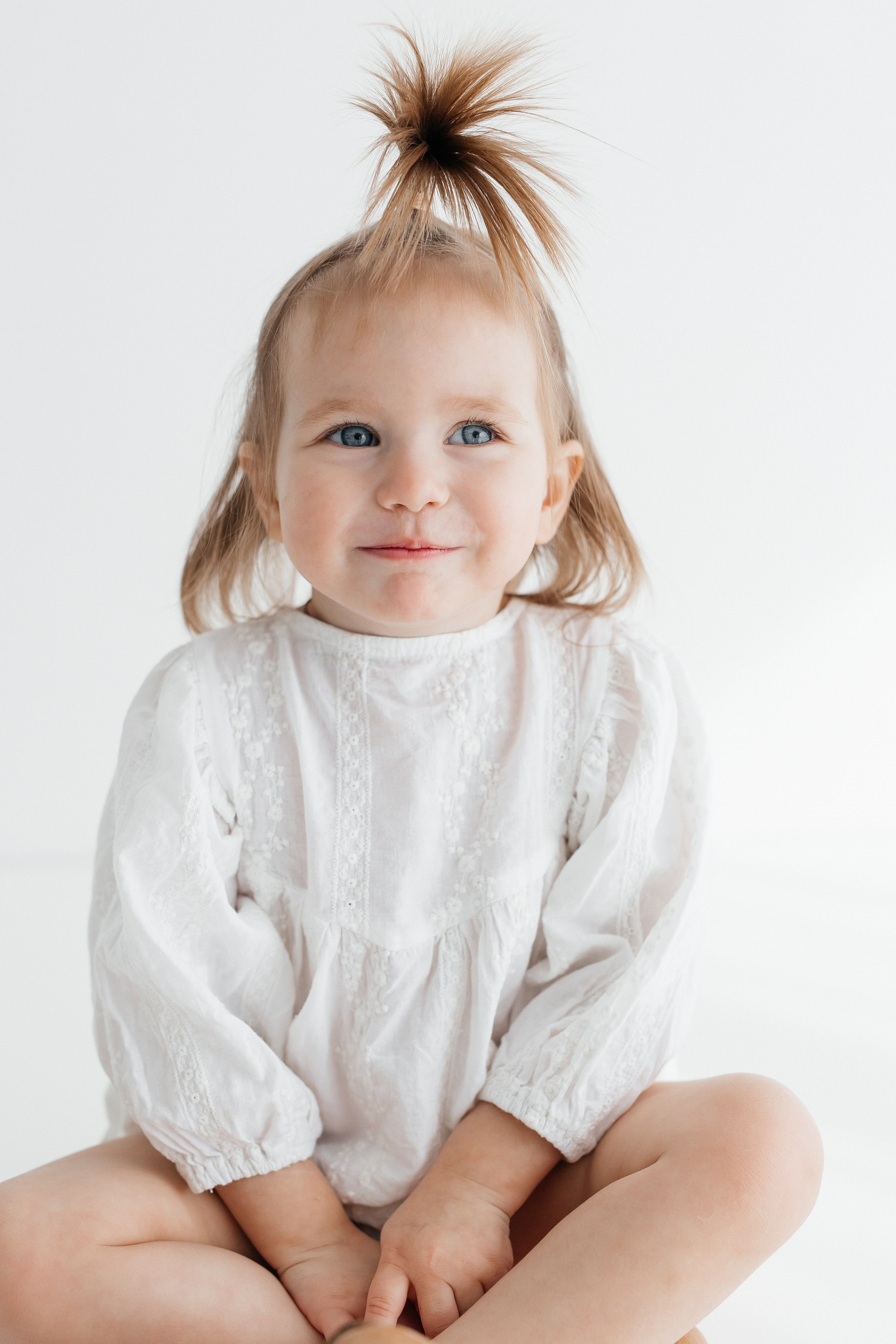 Годик минимализм. Профессиональная детская и семейная фотостудия в Краснодаре