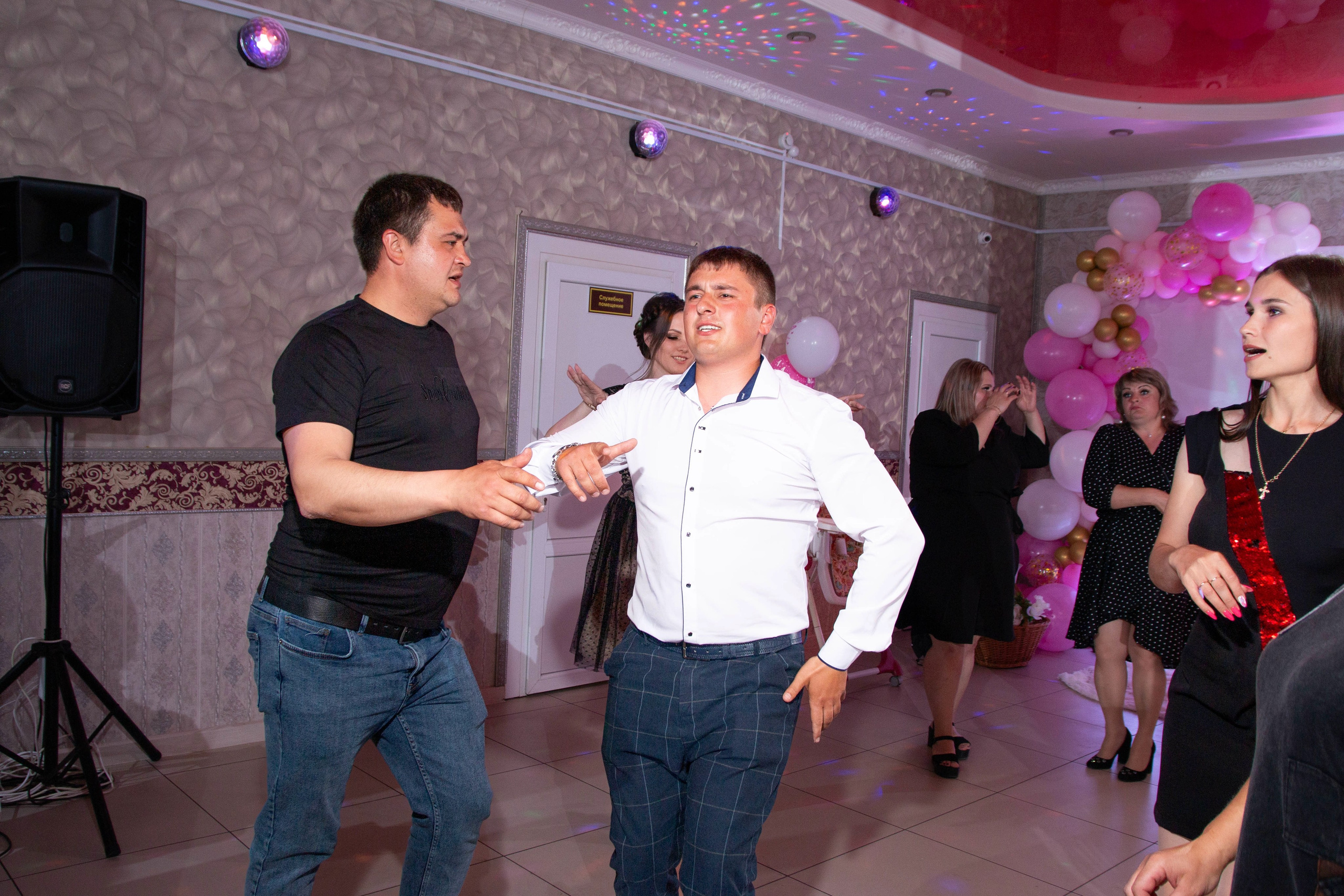 День рождения Вики Бобовниковой. Главная