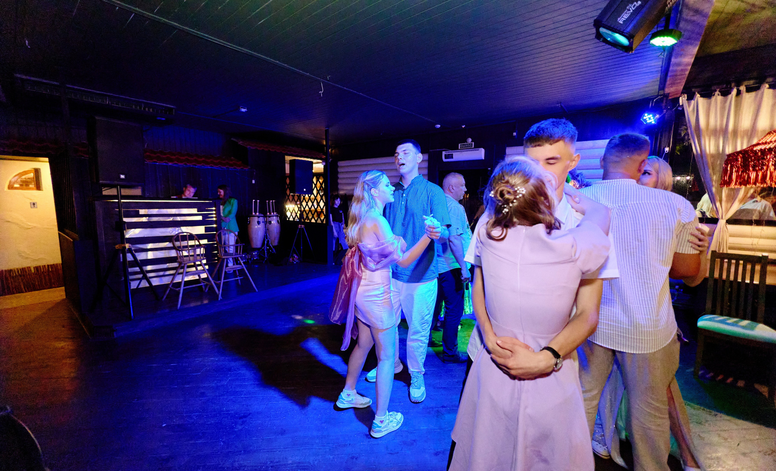 Выпускной 35 Сош. Фотограф Выпускные альбомы Таганрог Сергей Коробченко