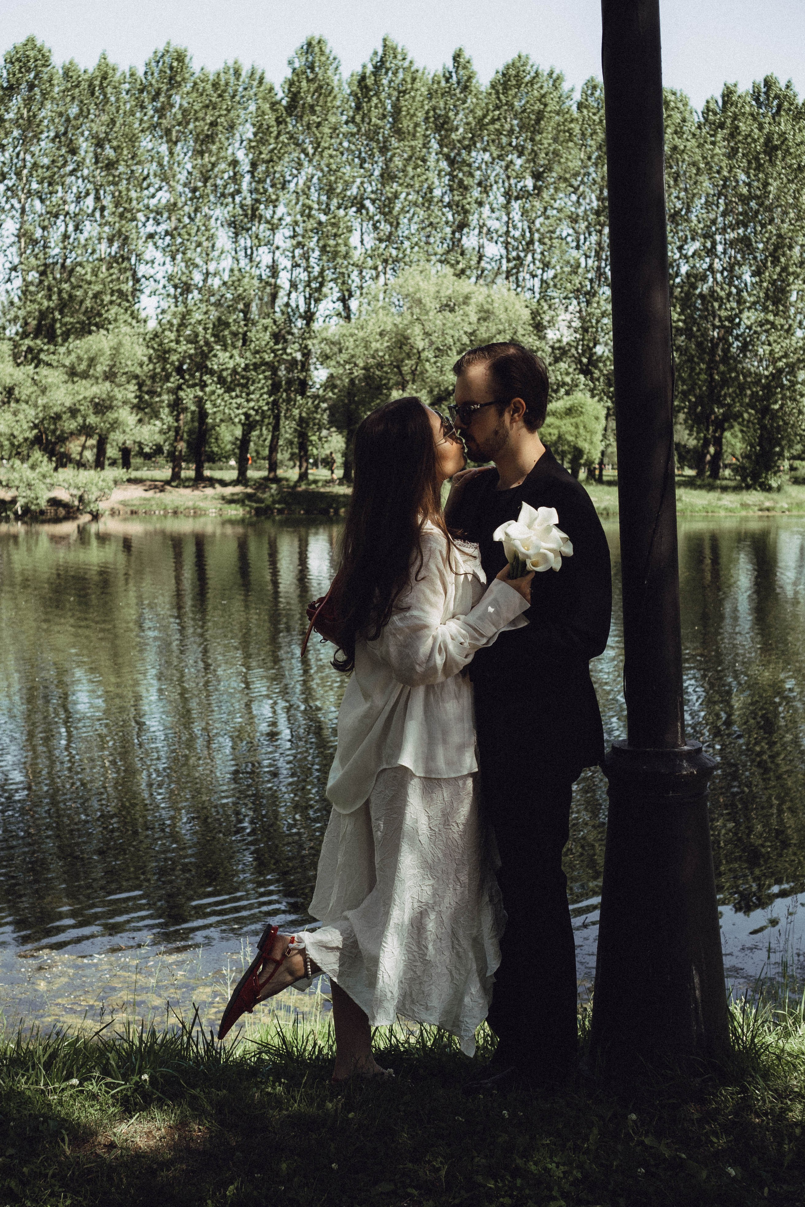 СВАДЕБНАЯ СЬЕМКА В ПАРКЕ ПОБЕДЫ И ПРОГУЛКА ПО МОСКОВСКОМУ ПРОСПЕКТУ. Профессиональный фотограф, Санкт-Петербург — Виктория Богомолова