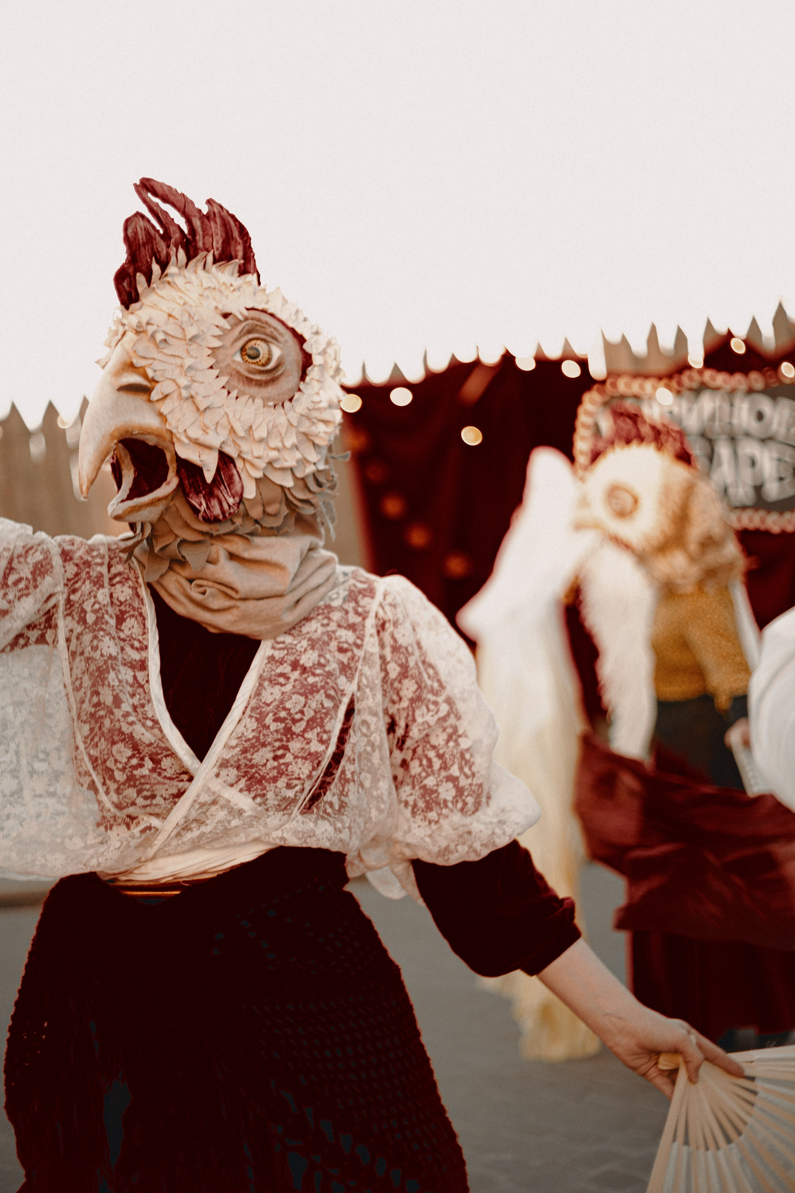 Спектакль «Куриное кабаре» от Свободного молодежного театра | Тобольск. Арт-фотограф Крис Л. в Тобольске: портрет, семейные, свадьбы