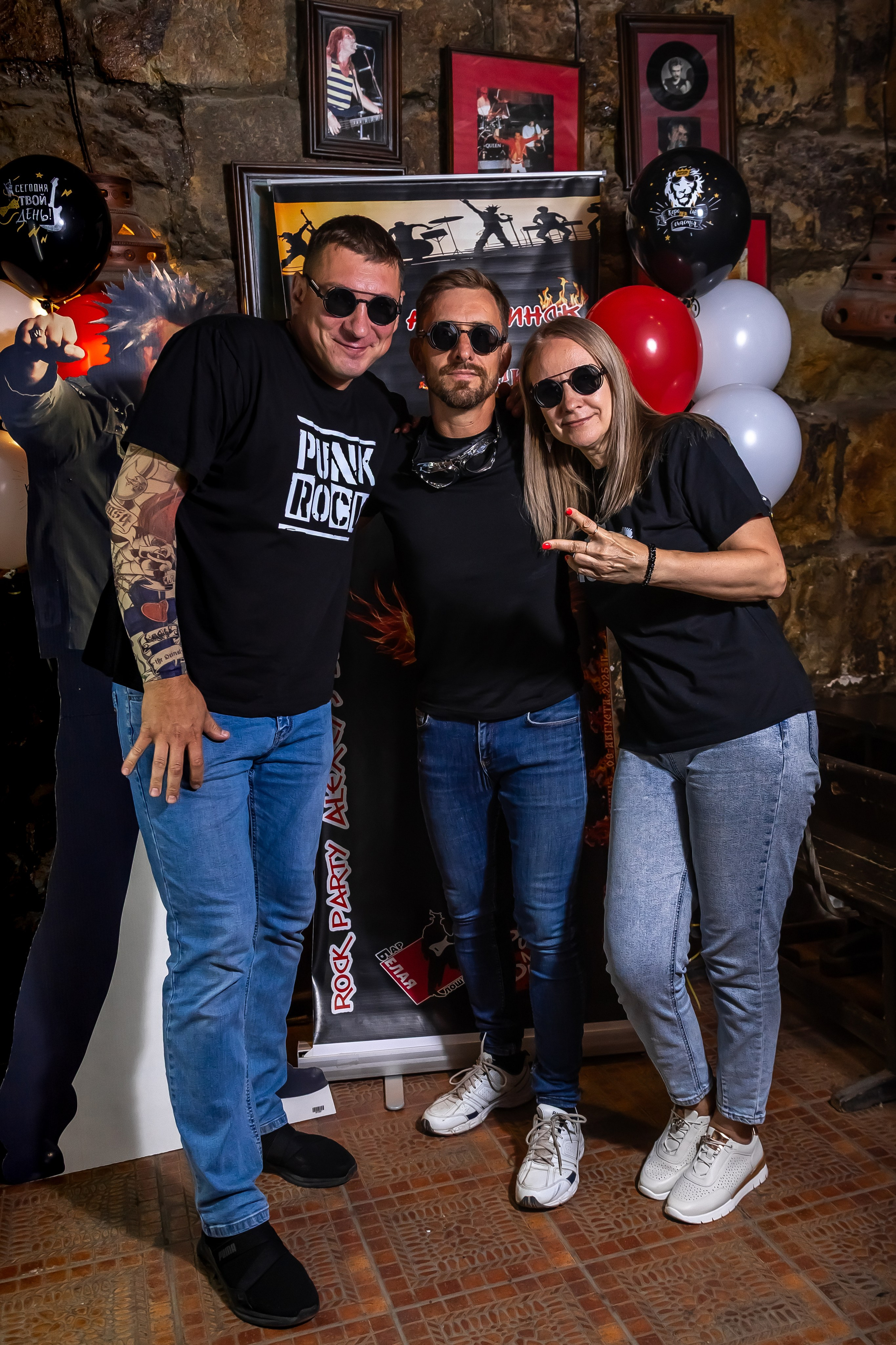 День Рождения Алексея в баре «Белая Лошадь». Фотограф в Волгограде Норченко Светлана