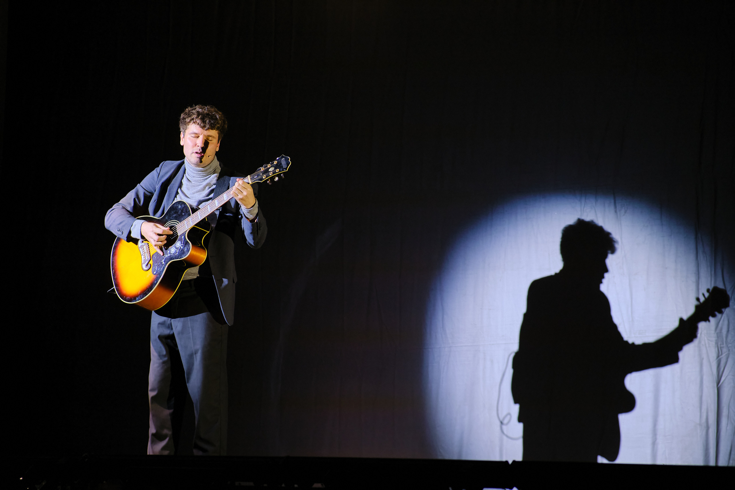 Спектакль в ДК им. Зуева