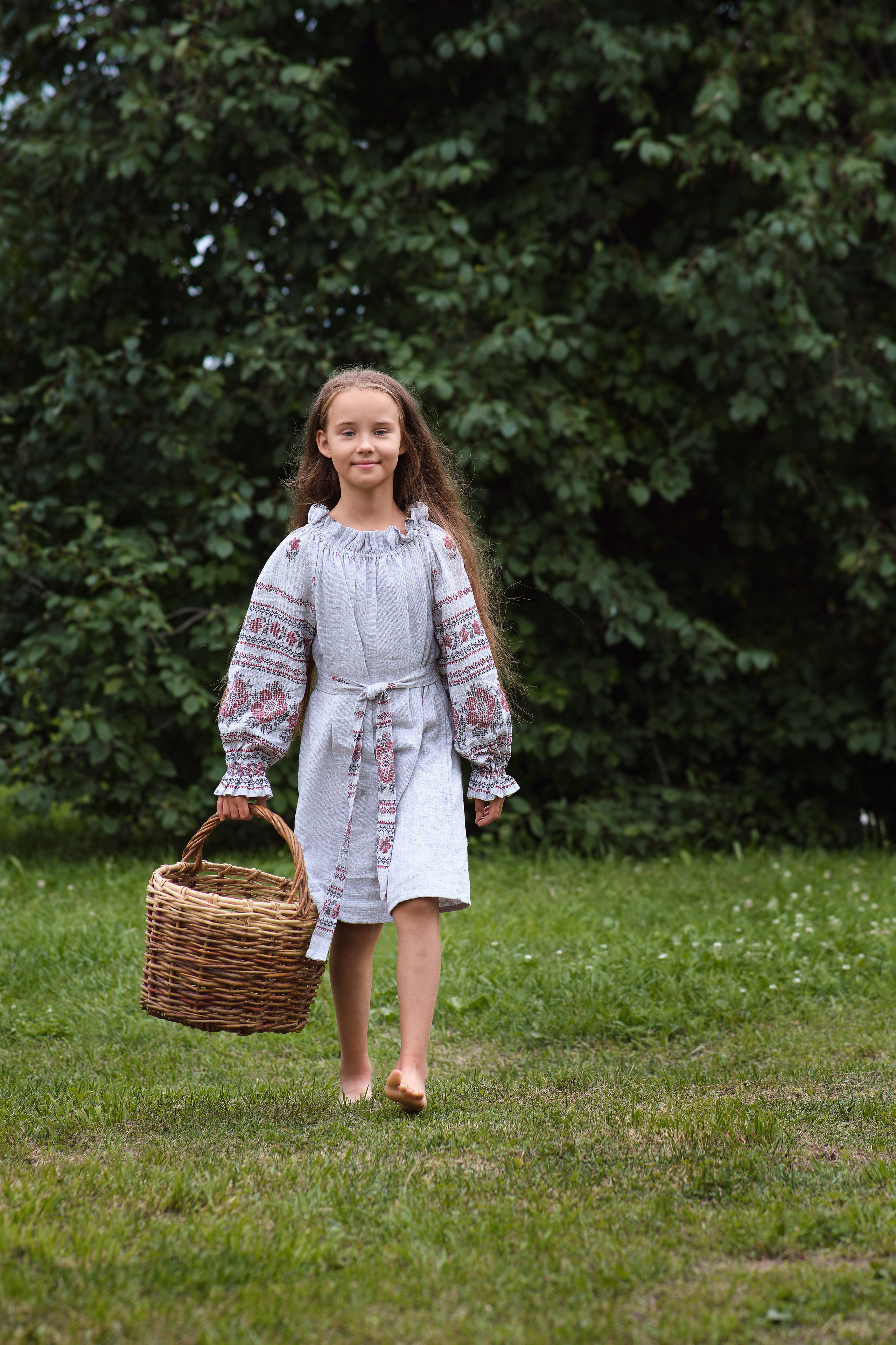 Настя и дочки, лето в деревне