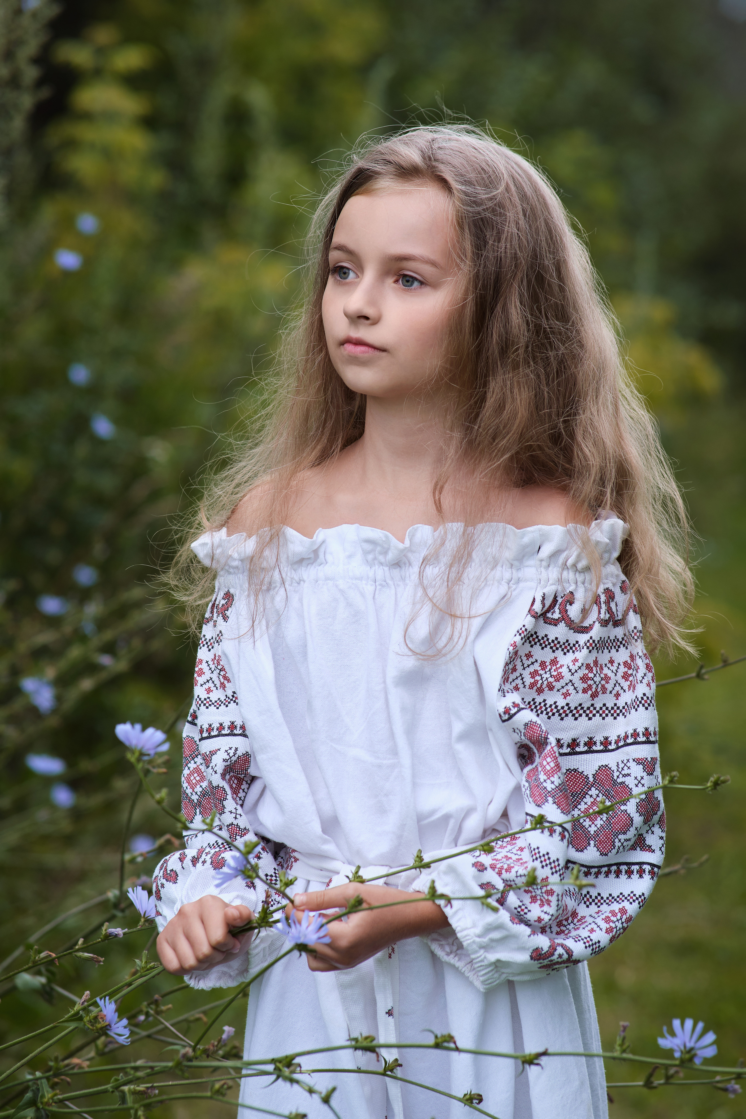 Алиса и Аделия, каникулы в деревне