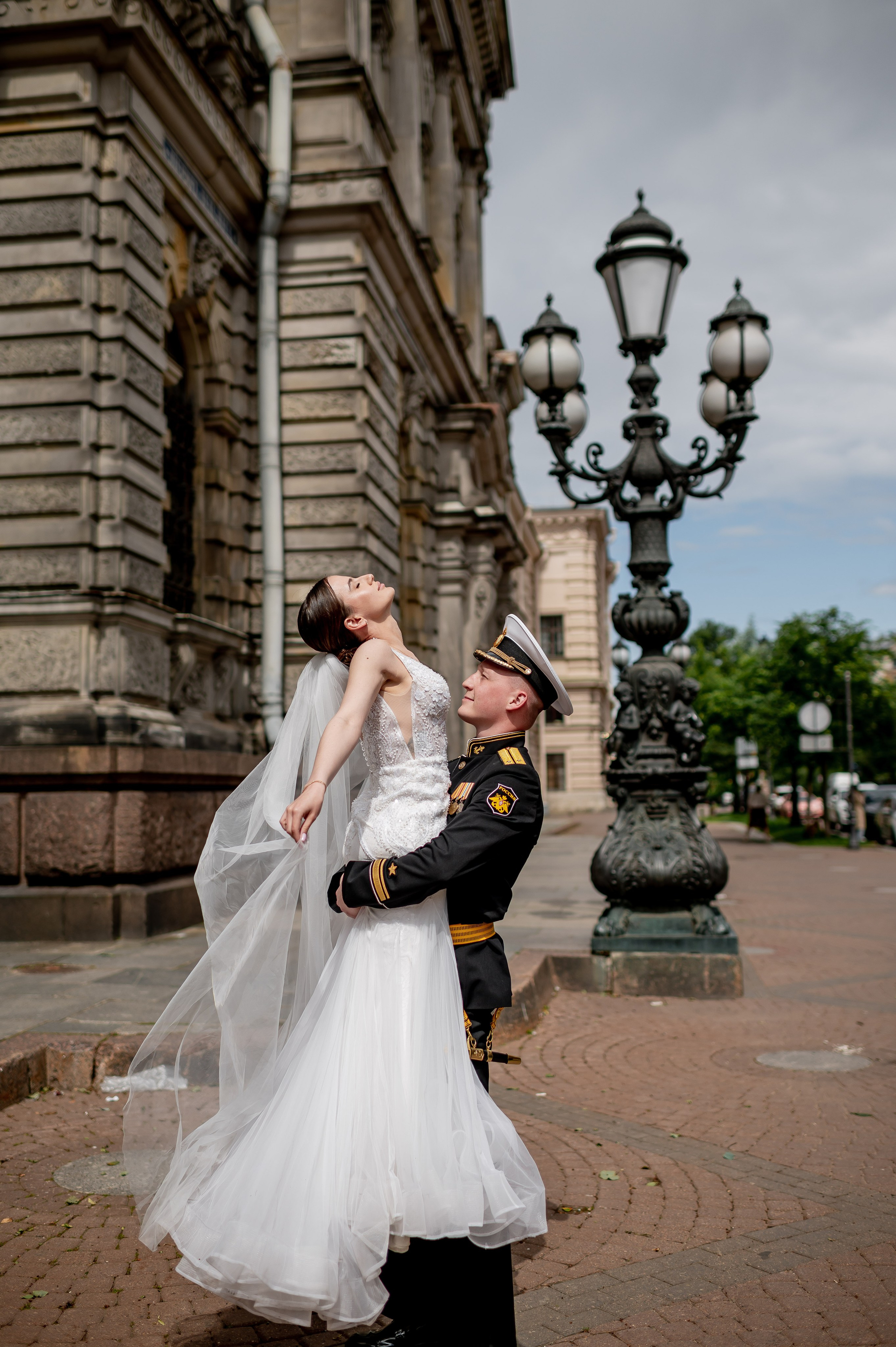 Елизавета и Максим (фотосессия у Дворца Штиглица, набережная Мойки и у Законодательного собрания). Портретный, семейный и свадебный фотограф в Санкт-Петербурге и в Пушкине Ширяев Денис