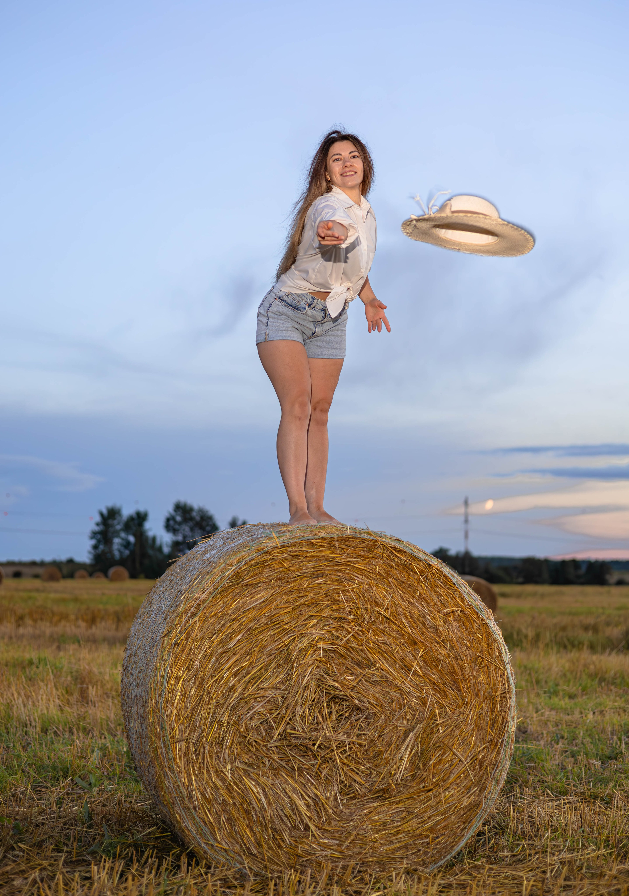 Анастасия. Закат в поле. Портретный фотограф Панферова Регина г. Санкт-Петербург, г. Казань