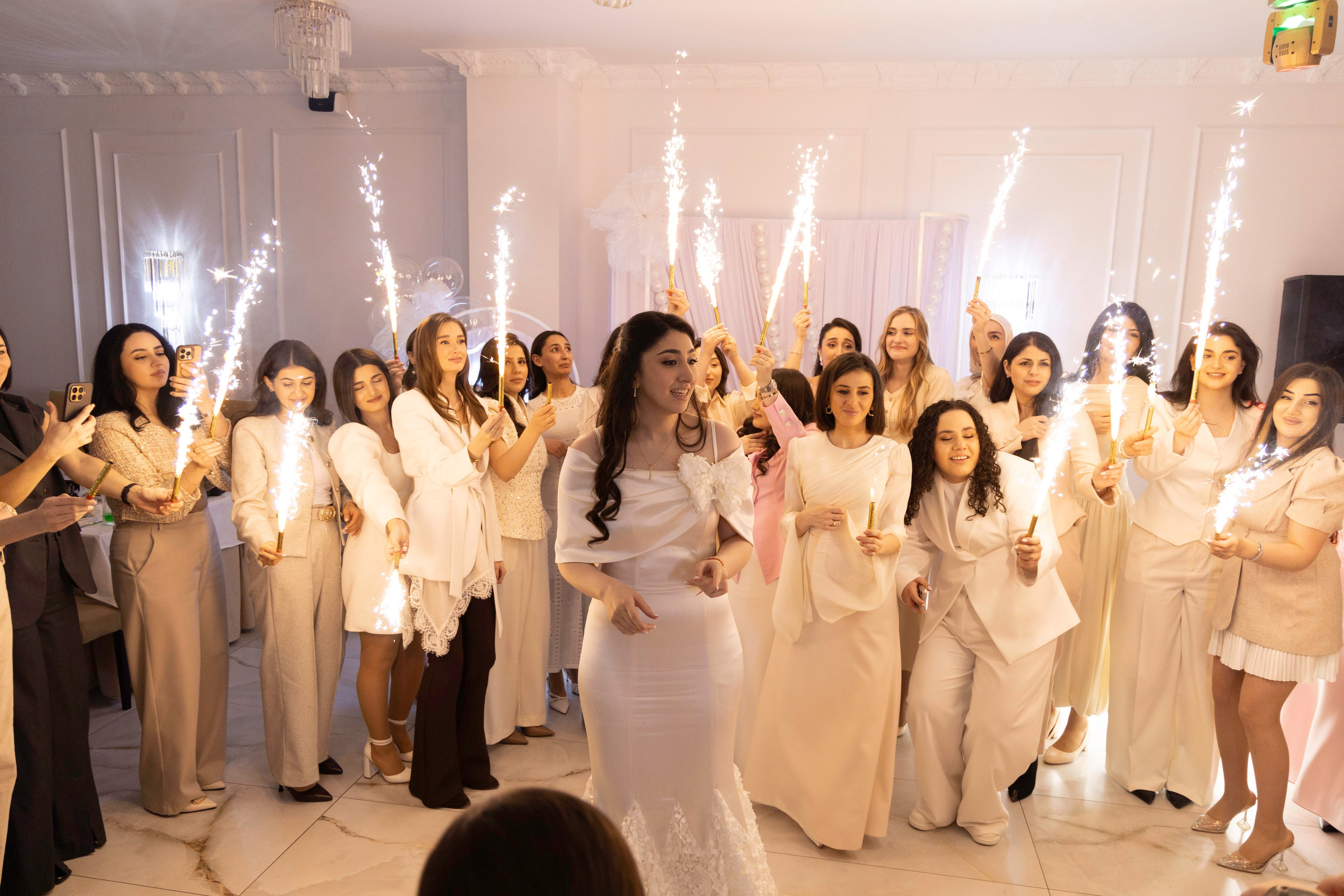 День Рождения 20 лет Ресторан «Менуа». Фотограф Olya Posnimay