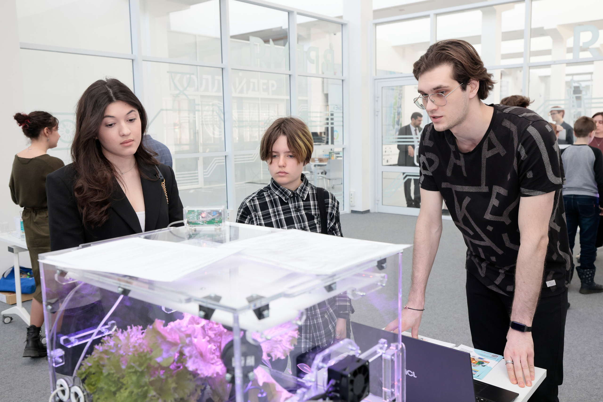 Форсайт-сессия 2023. Попов.фото — Предметная фотостудия в Новой Москве