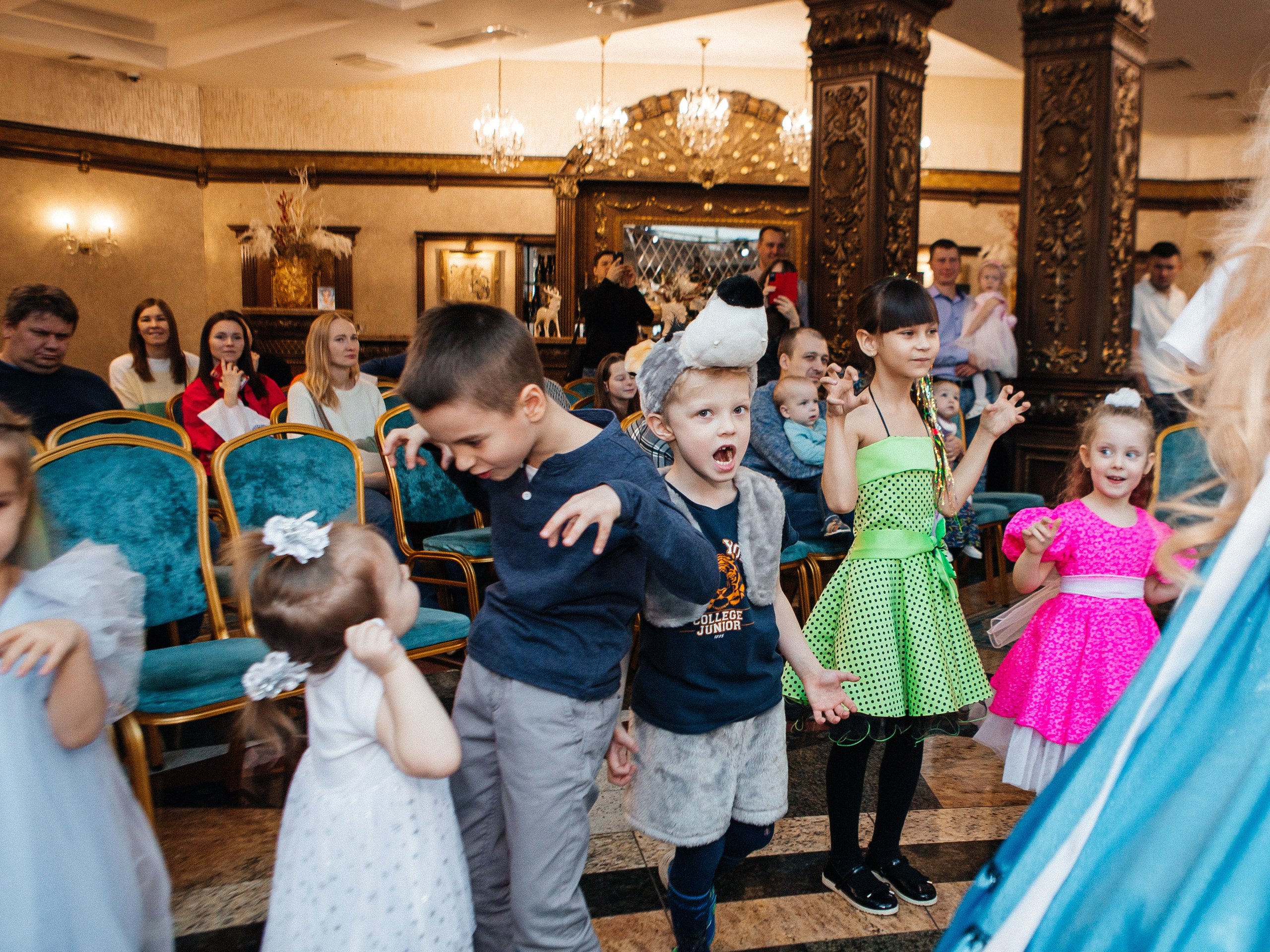 Купол|Новогодняя ёлка. Свадебный фотограф Челябинск Зиненко Виктория