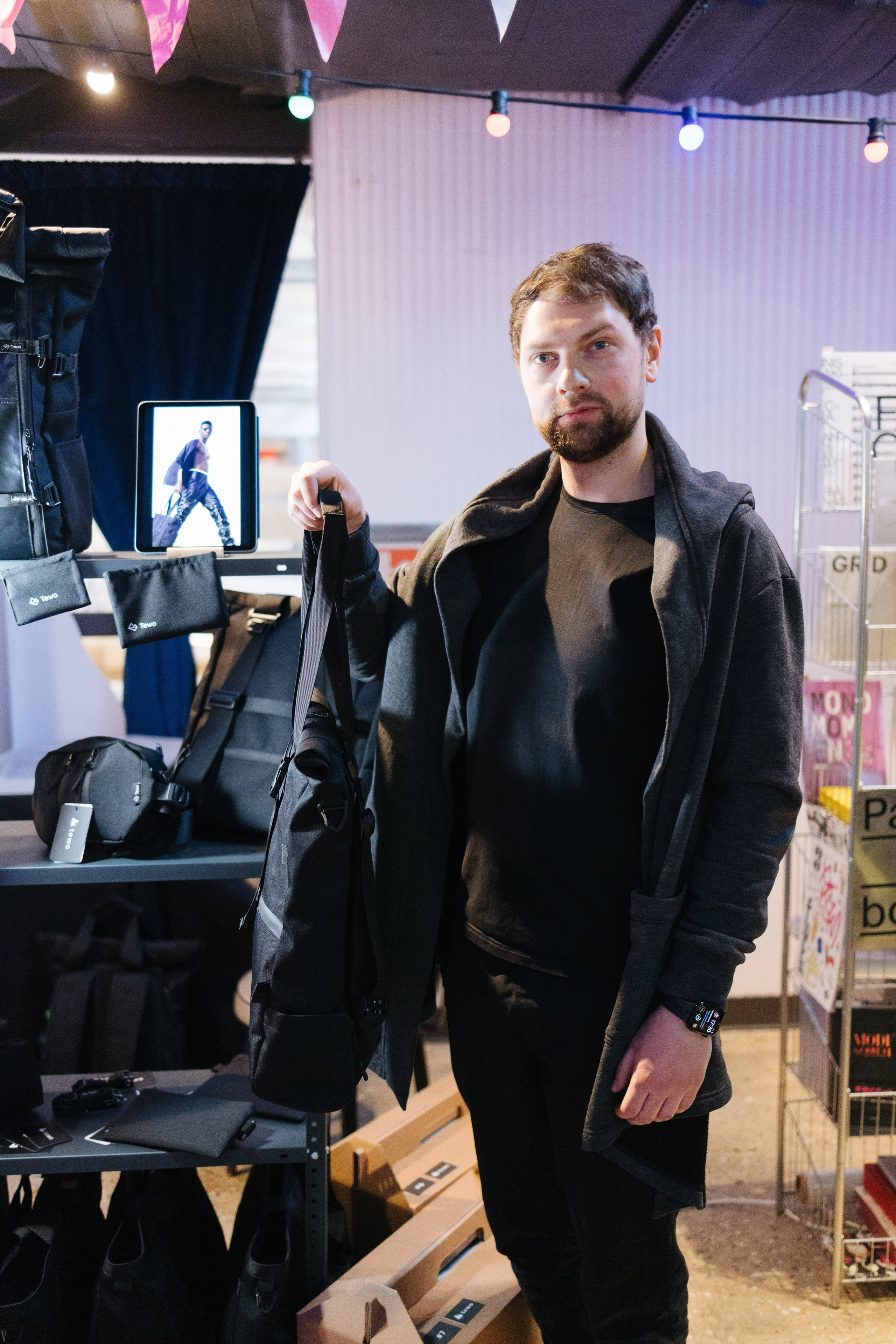 7–8 марта 2025 в пространстве «Три вокзала. Депо» / День 2 / фото Валерий Белобеев. Фотоотчеты «Ламбада-маркета»