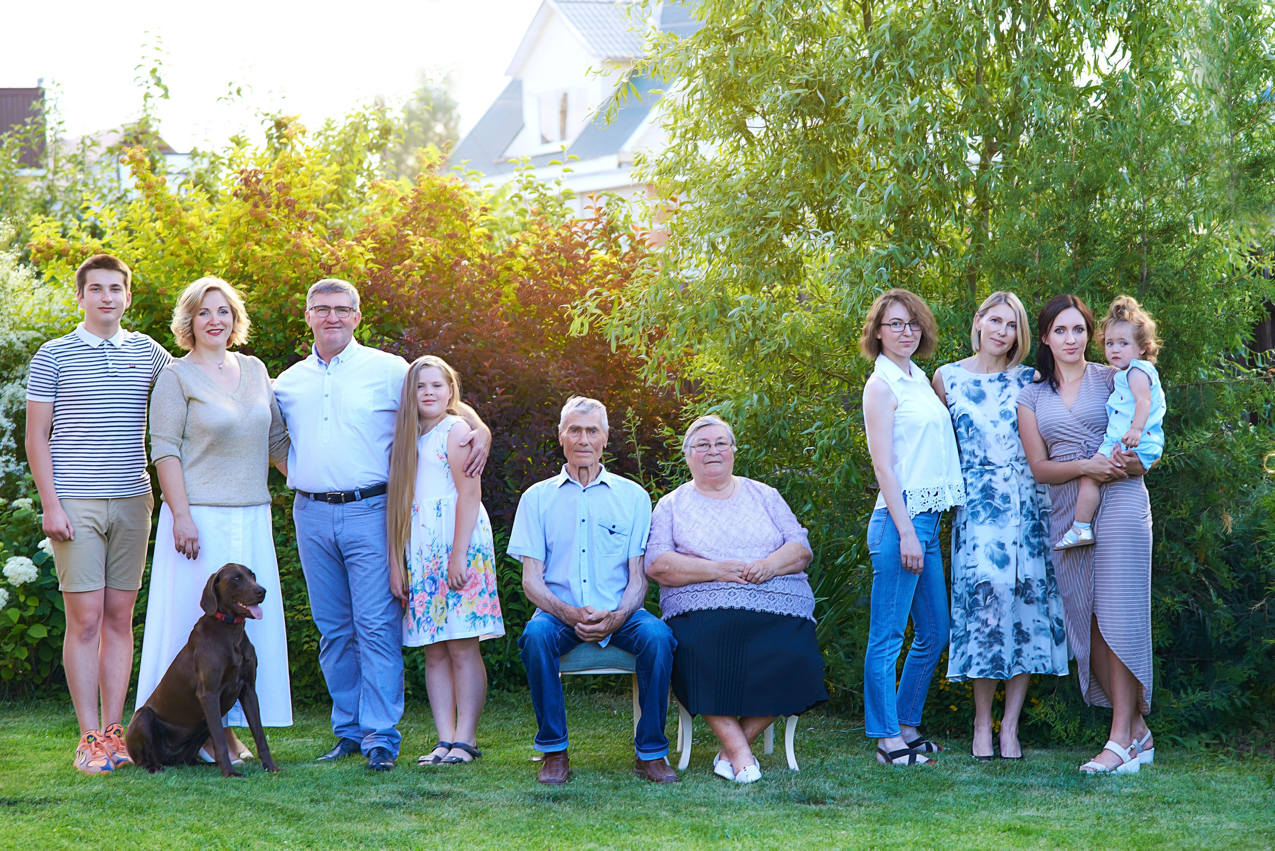 У дома. Семейный фотограф в Барнауле, Горный Алтай, Заринск, Алейск